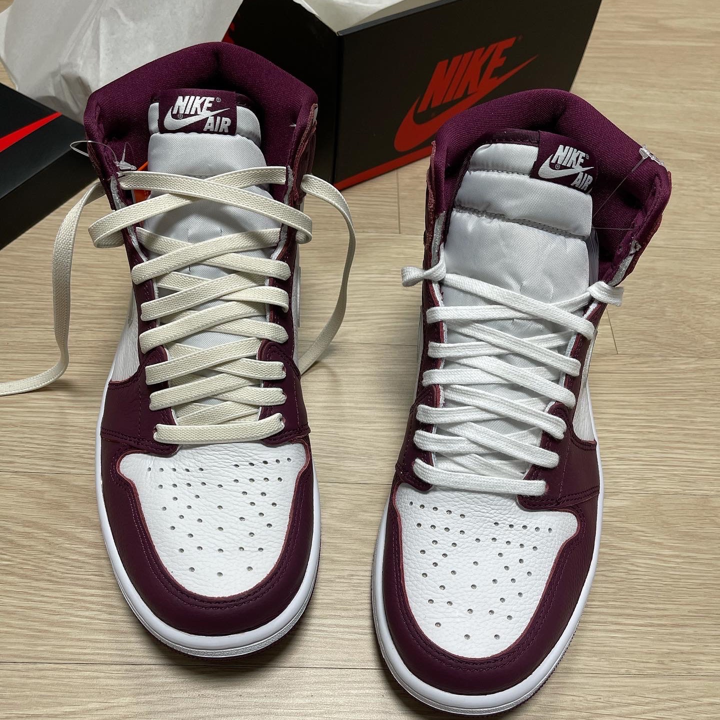 Jordan 1 Retro High OG Bordeaux 착용 스타일 - 1