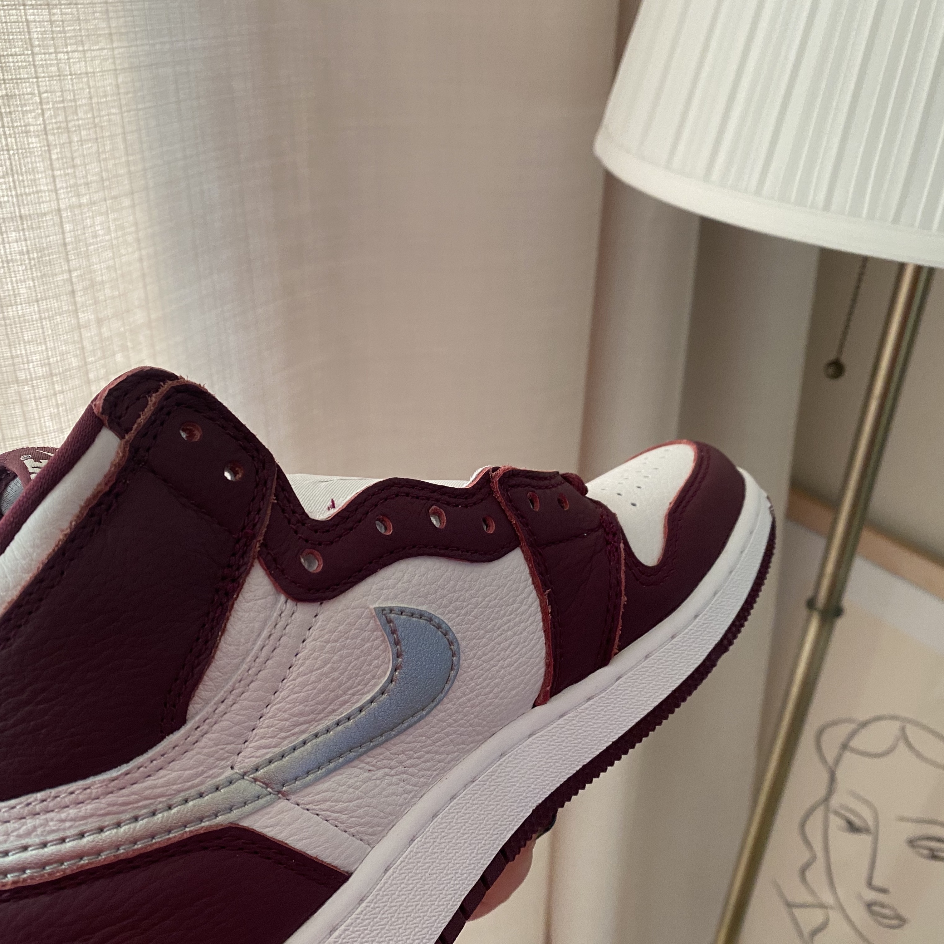 (GS) Jordan 1 Retro High OG Bordeaux 착용 스타일 - 2