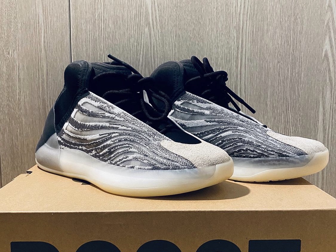 Adidas Yeezy QNTM Lifestyle 착용 스타일 - 2