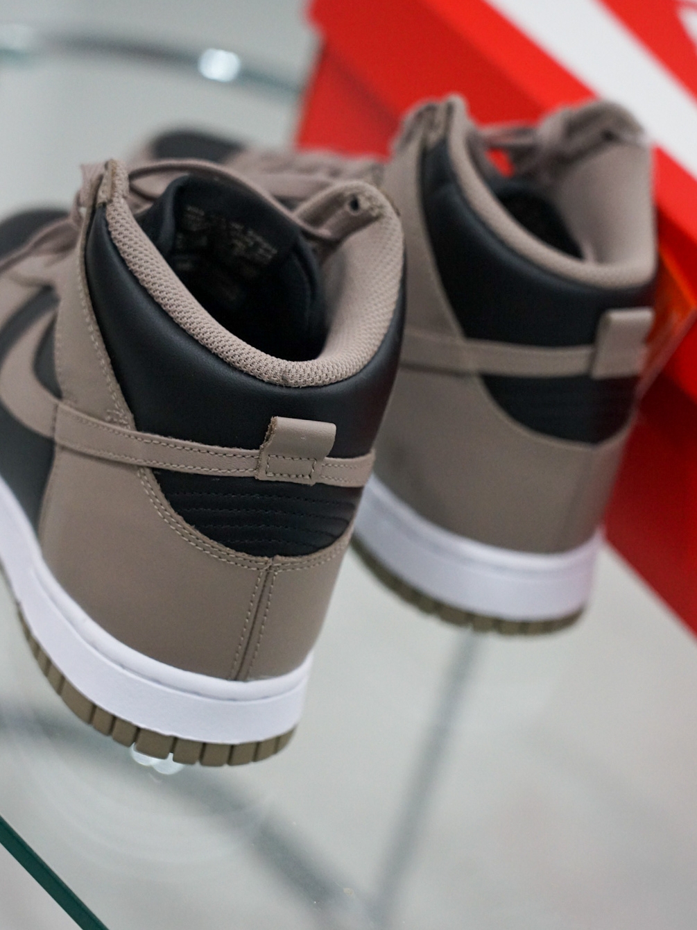 (W) Nike Dunk High Moon Fossil 착용 스타일 - 4