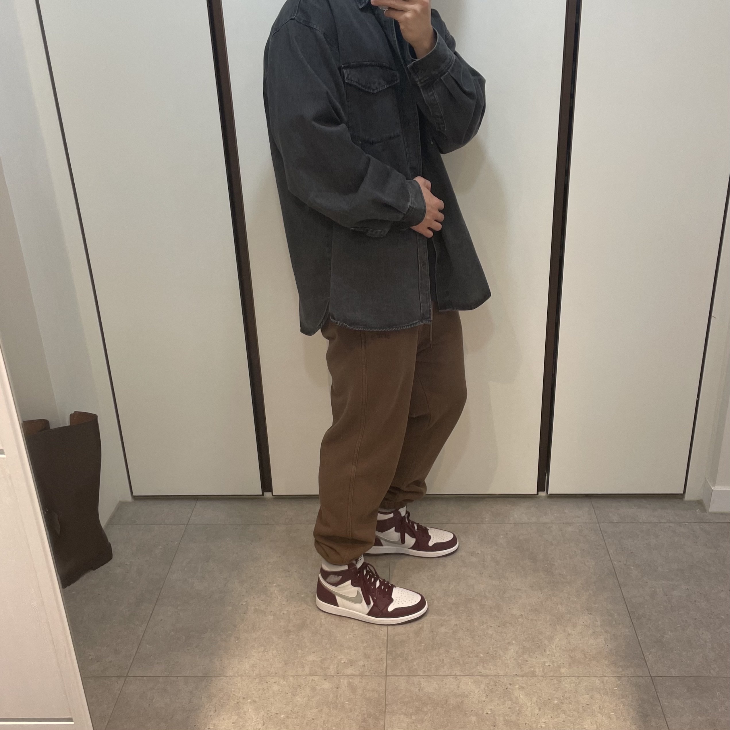 Jordan 1 Retro High OG Bordeaux 착용 스타일 - 1