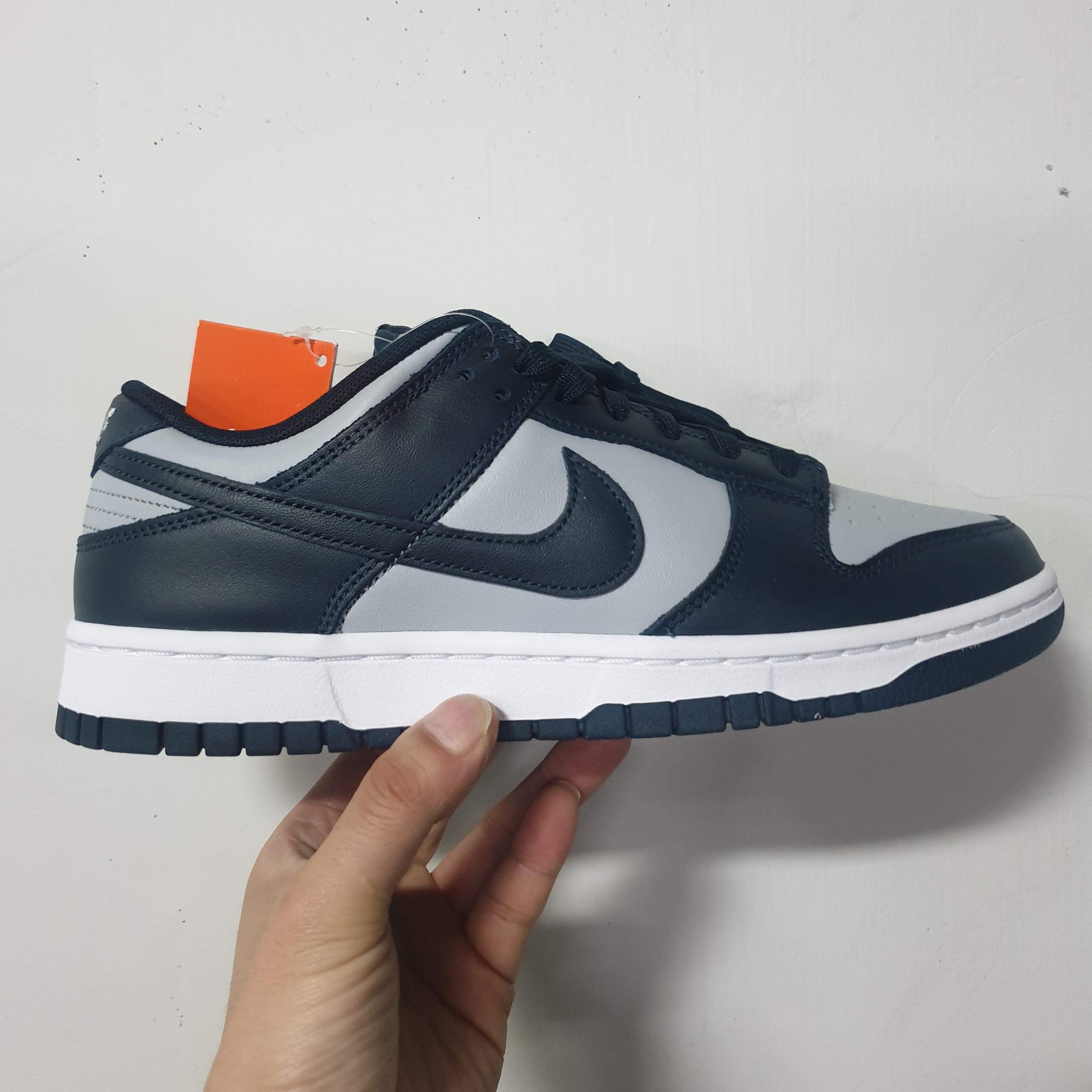 Nike Dunk Low Retro Championship Grey 착용 스타일