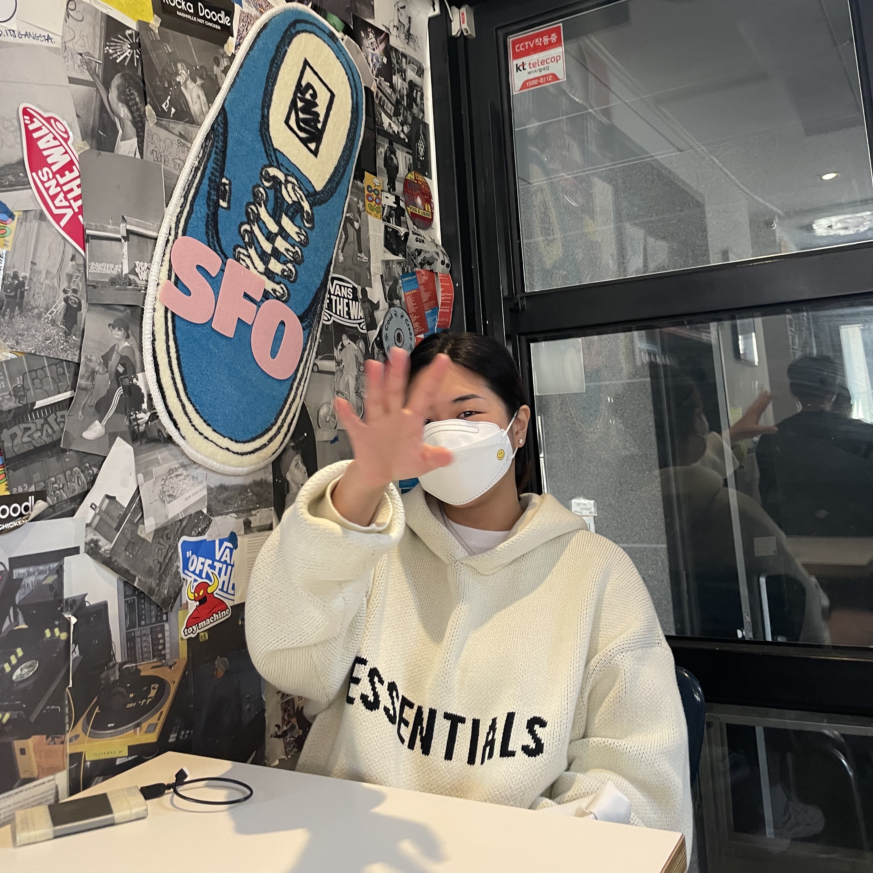 Essentials Knit Hoodie Cream - 20FW 착용 스타일 - 2