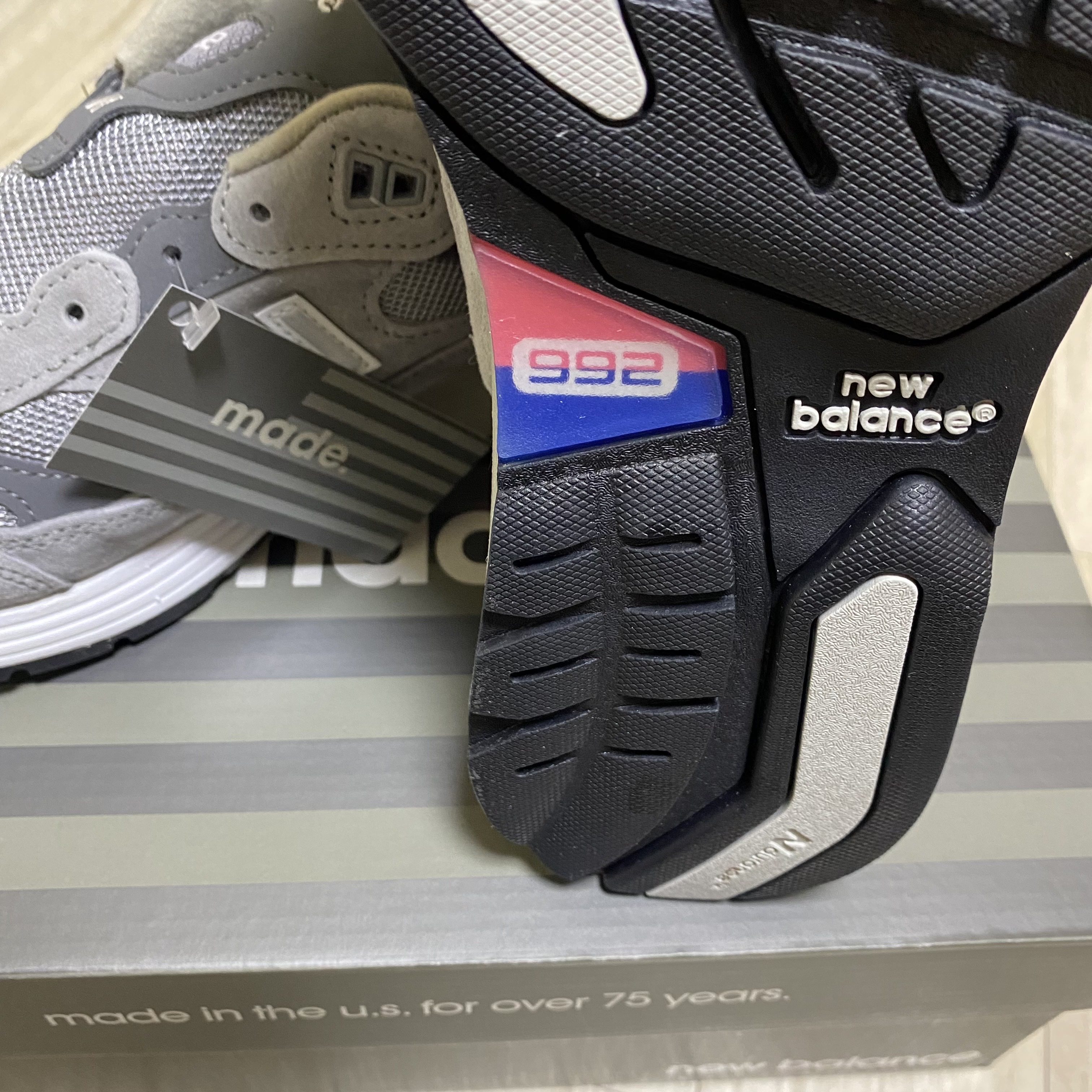 New Balance 992 Made in USA Grey - D Standard 착용 스타일 - 3