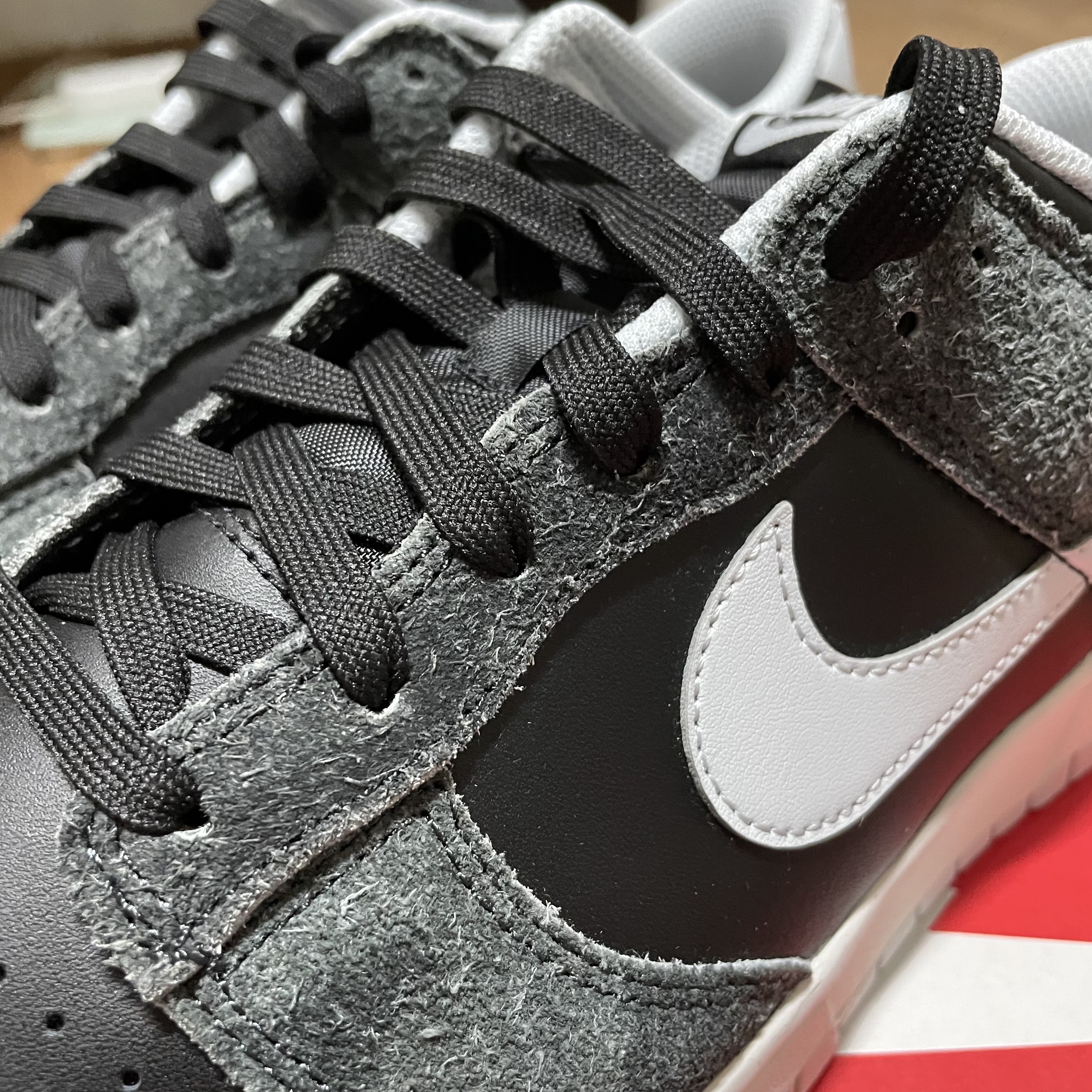 Nike Dunk Low Retro PRM Zebra 착용 스타일 - 3