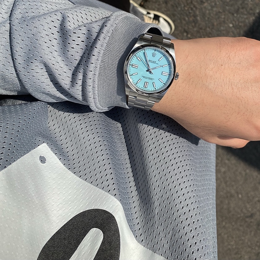 Rolex Oyster Perpetual 41mm 124300 Turquoise Blue Oyster 착용 스타일 - 1