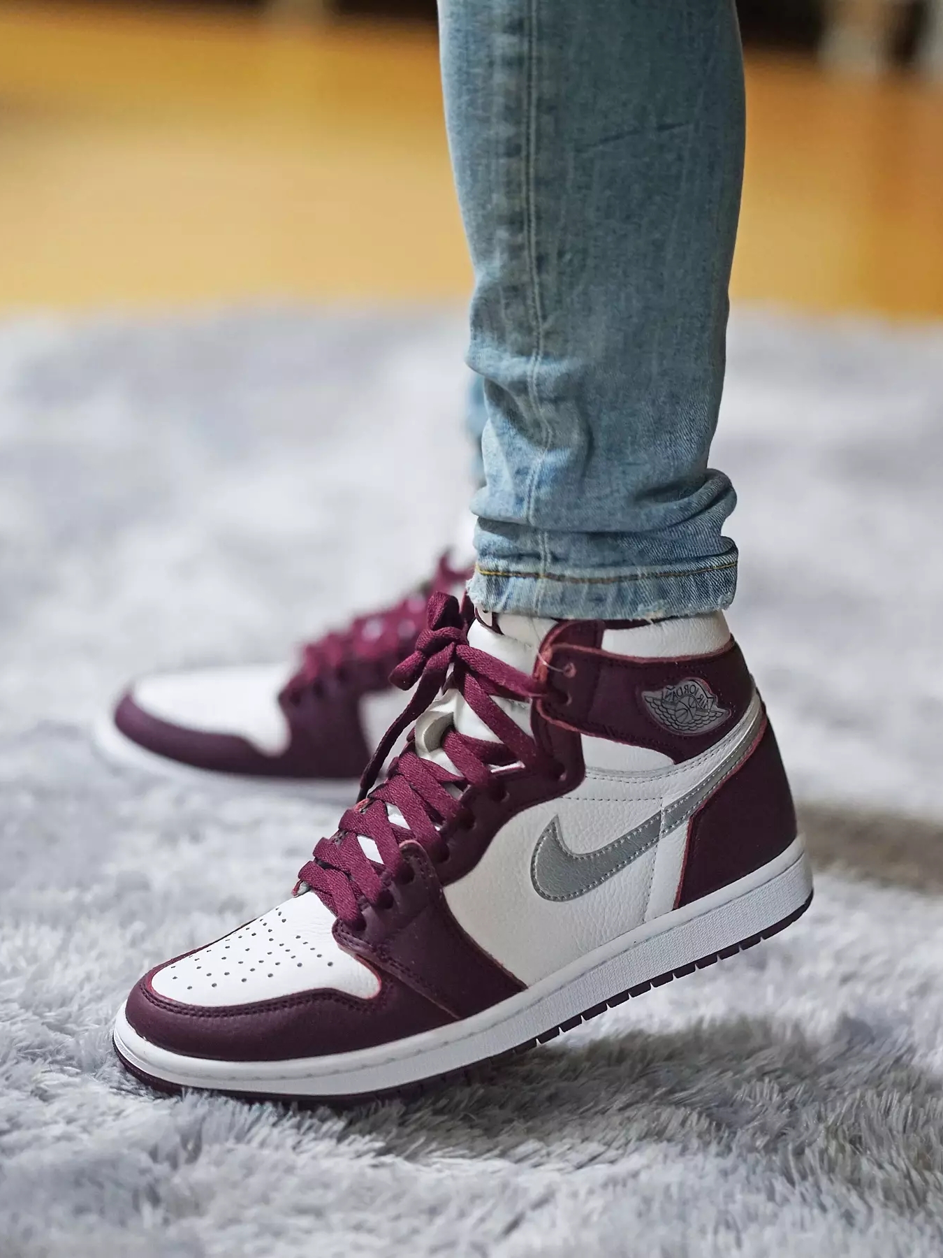 Jordan 1 Retro High OG Bordeaux, (GS) Jordan 1 Retro High OG Bordeaux 착용 스타일 - 3