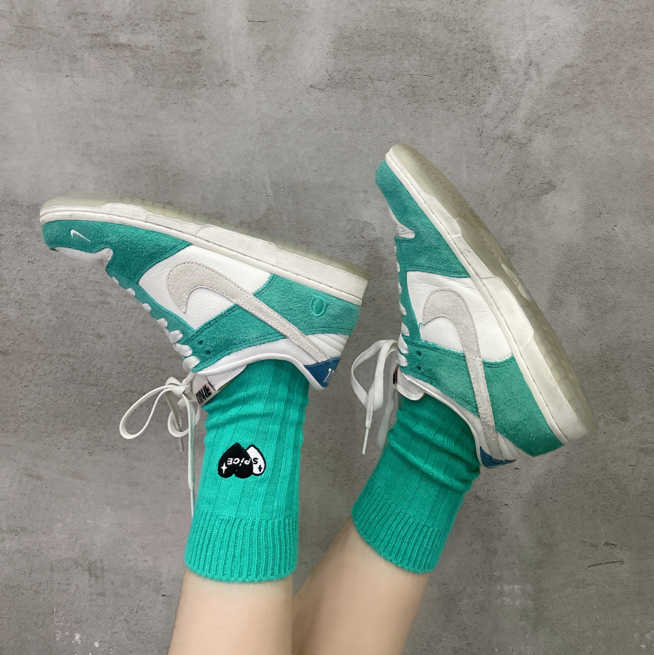 Nike x Kasina Dunk Low Road Sign - Kasina Exclusive 착용 스타일 - 4