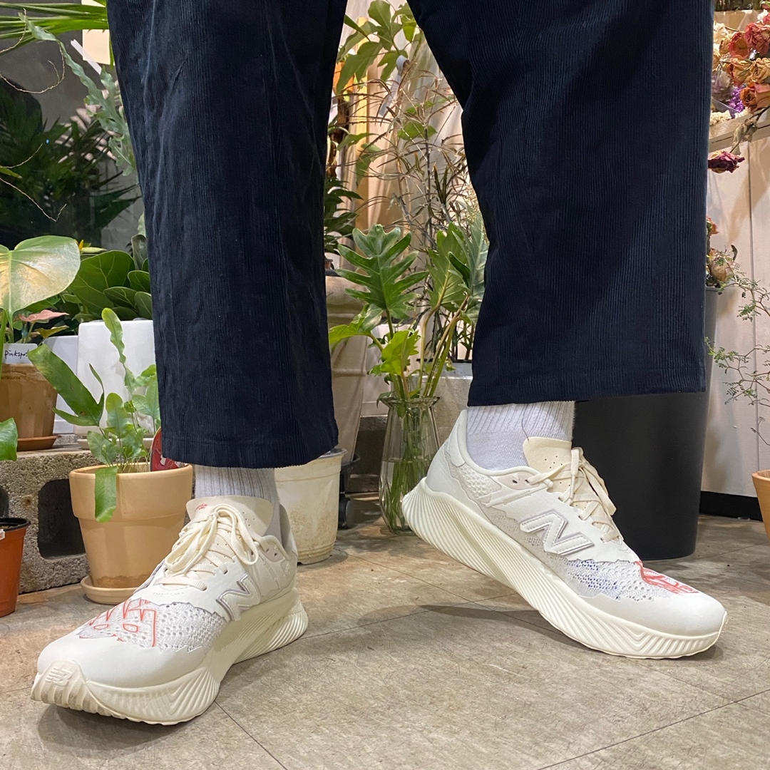 New Balance x Stone Island x Tokyo Design Studio FuelCell RC Elite v2 착용 스타일 - 2