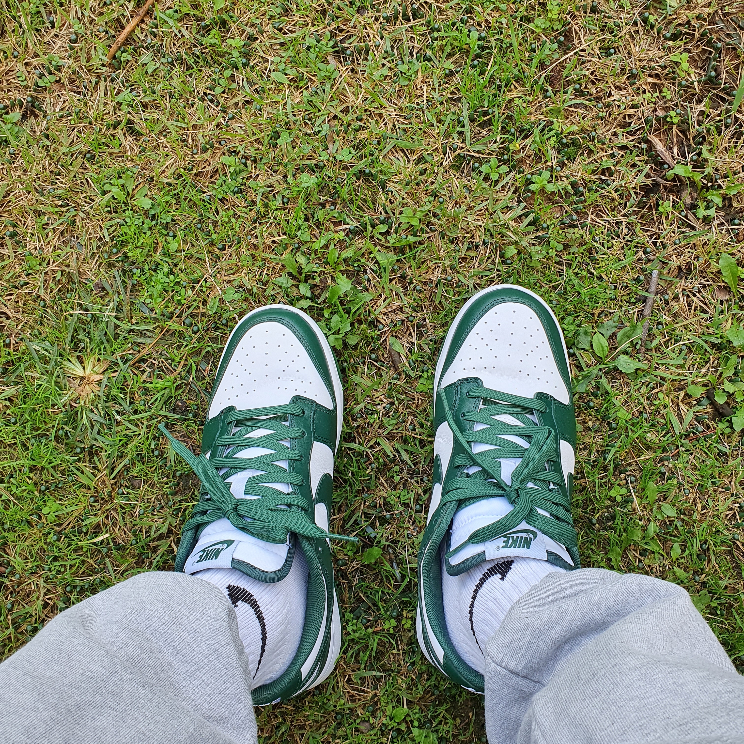 Nike Dunk Low Retro Varsity Green 착용 스타일
