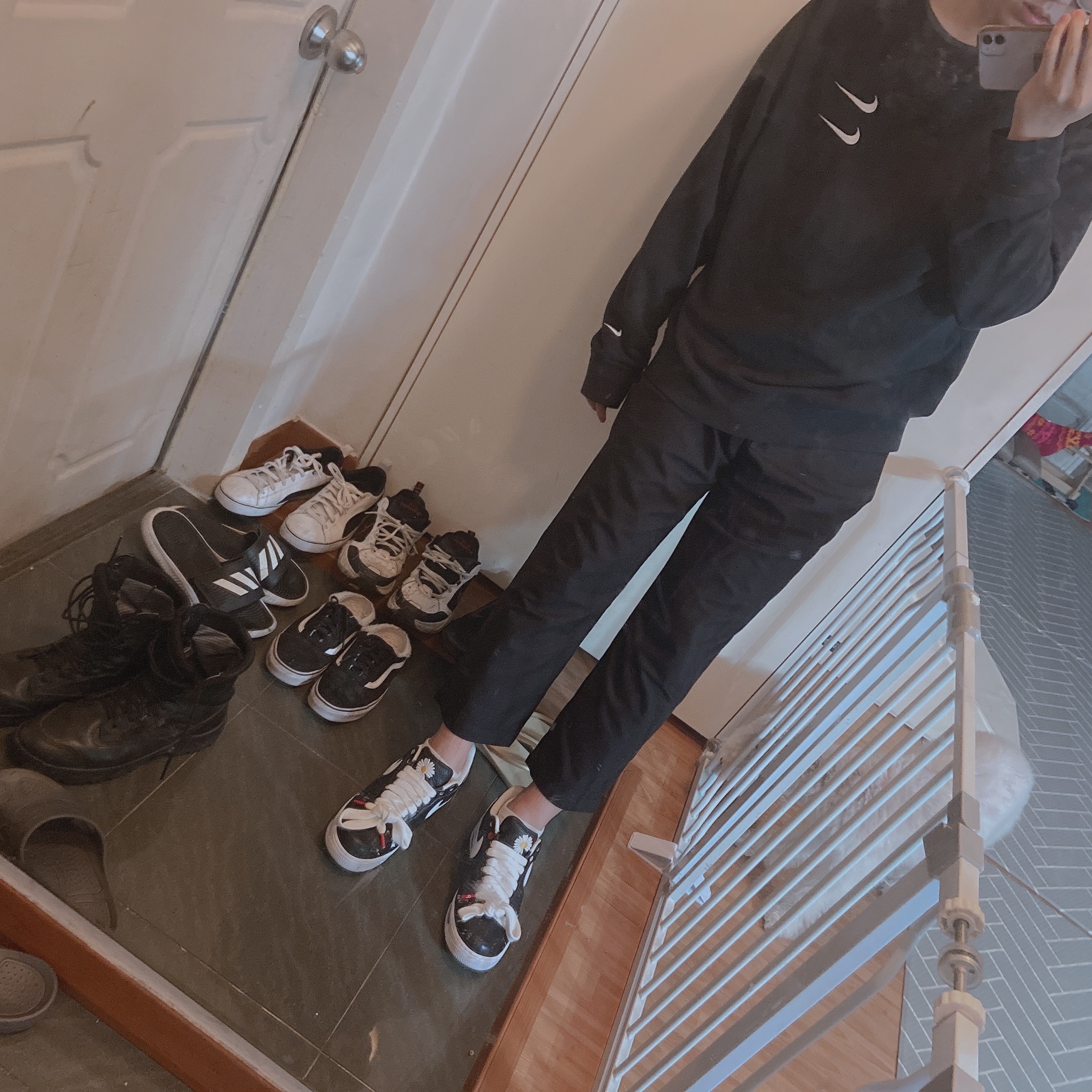 Nike x Peaceminusone Air Force 1 Low Para-Noise 착용 스타일