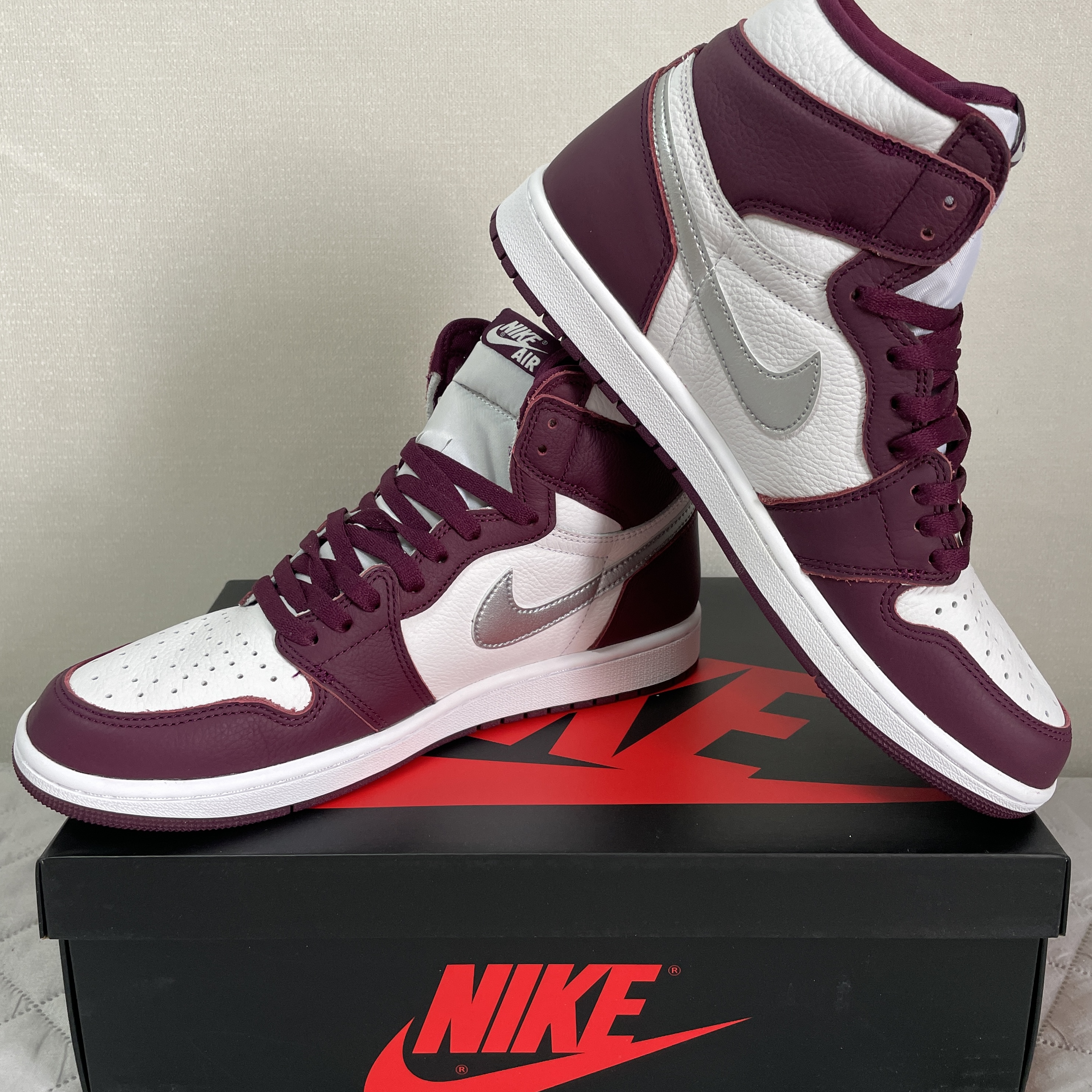 Jordan 1 Retro High OG Bordeaux 착용 스타일