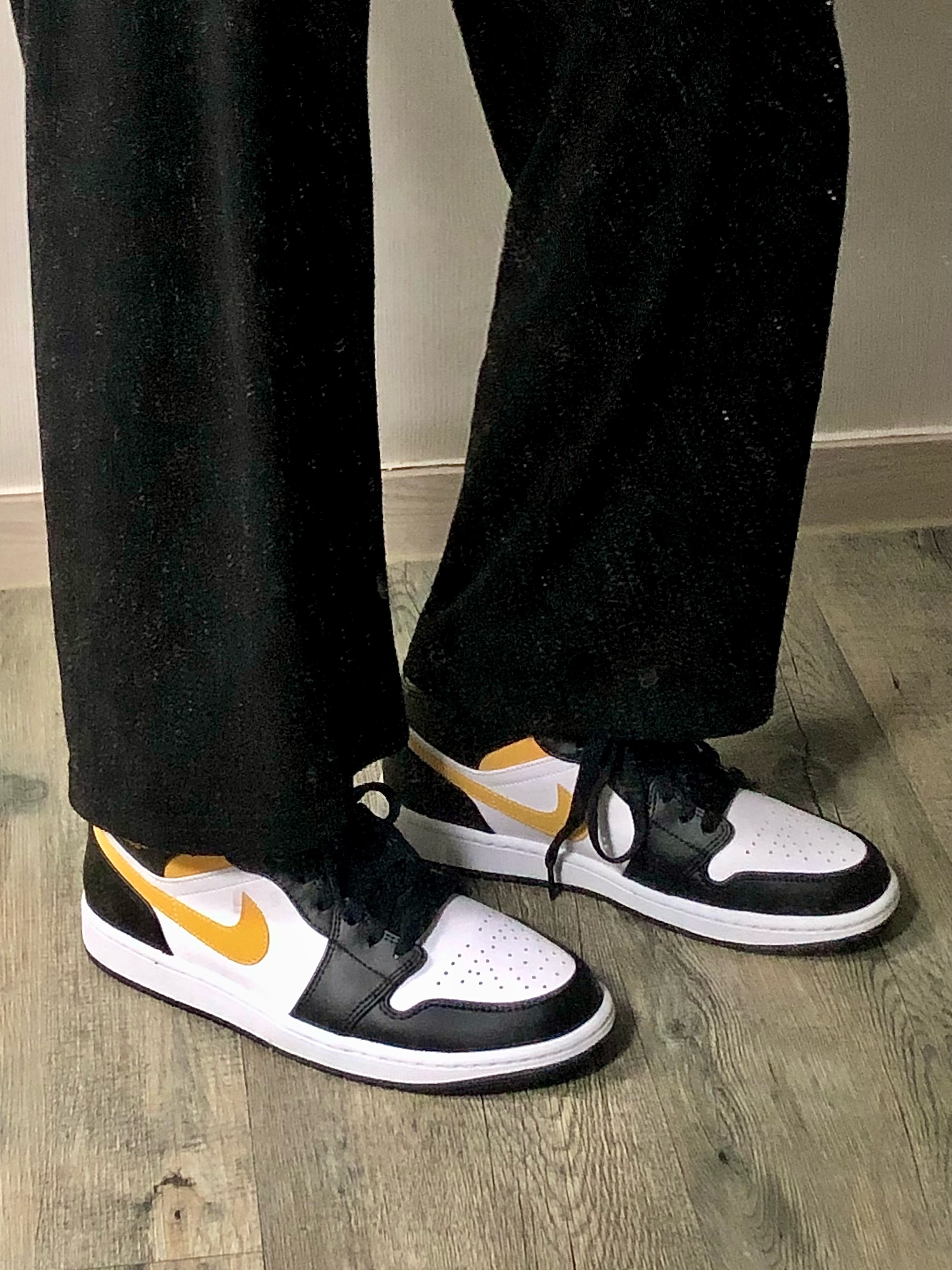 Jordan 1 Mid Pollen, (GS) Jordan 1 Mid Pollen 착용 스타일
