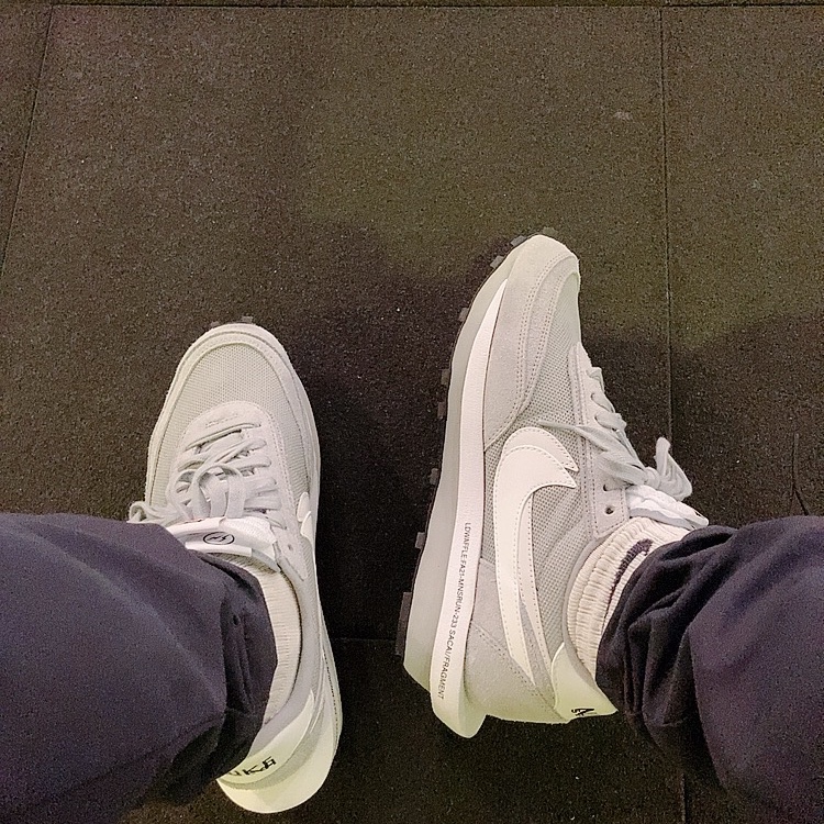 Nike x Sacai x Fragment LDWaffle Light Smoke Grey 착용 스타일