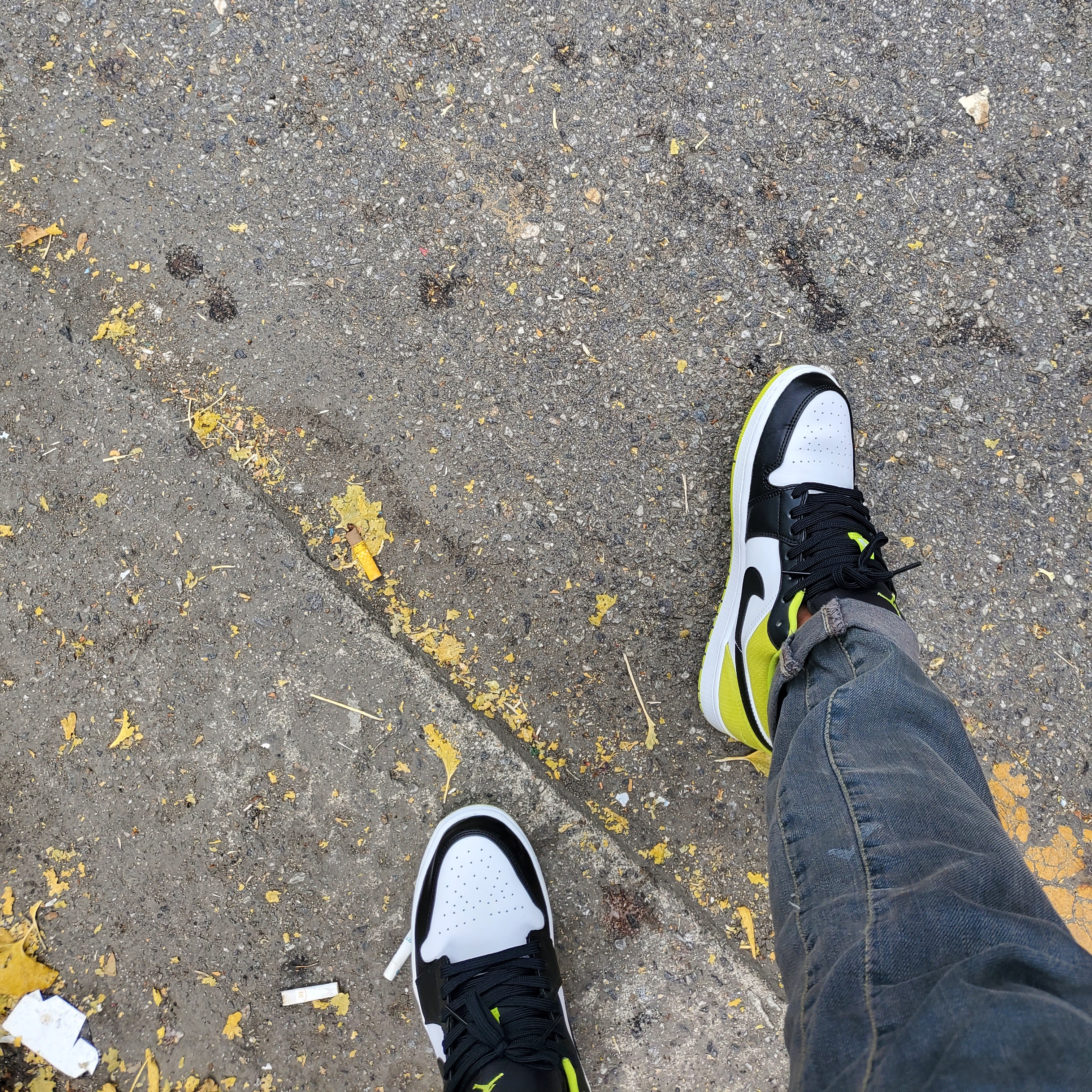 Jordan 1 Low SE Cyber Green 착용 스타일