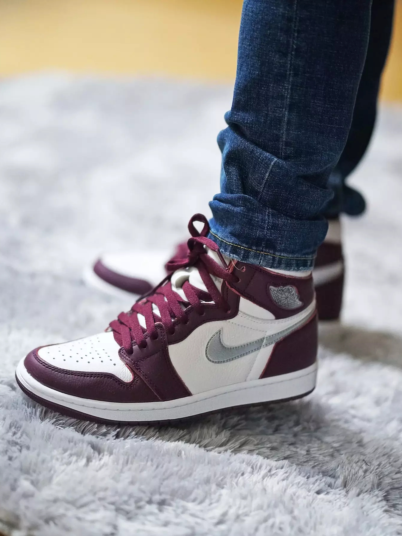Jordan 1 Retro High OG Bordeaux, (GS) Jordan 1 Retro High OG Bordeaux 착용 스타일 - 5