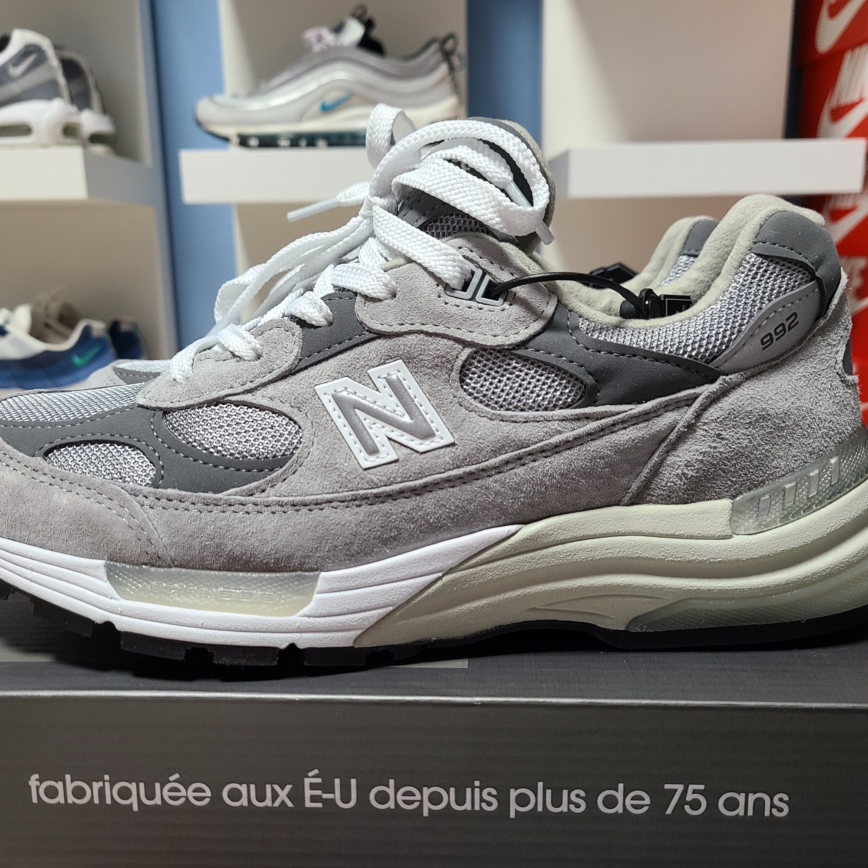 New Balance 992 Made in USA Grey - D Standard 착용 스타일