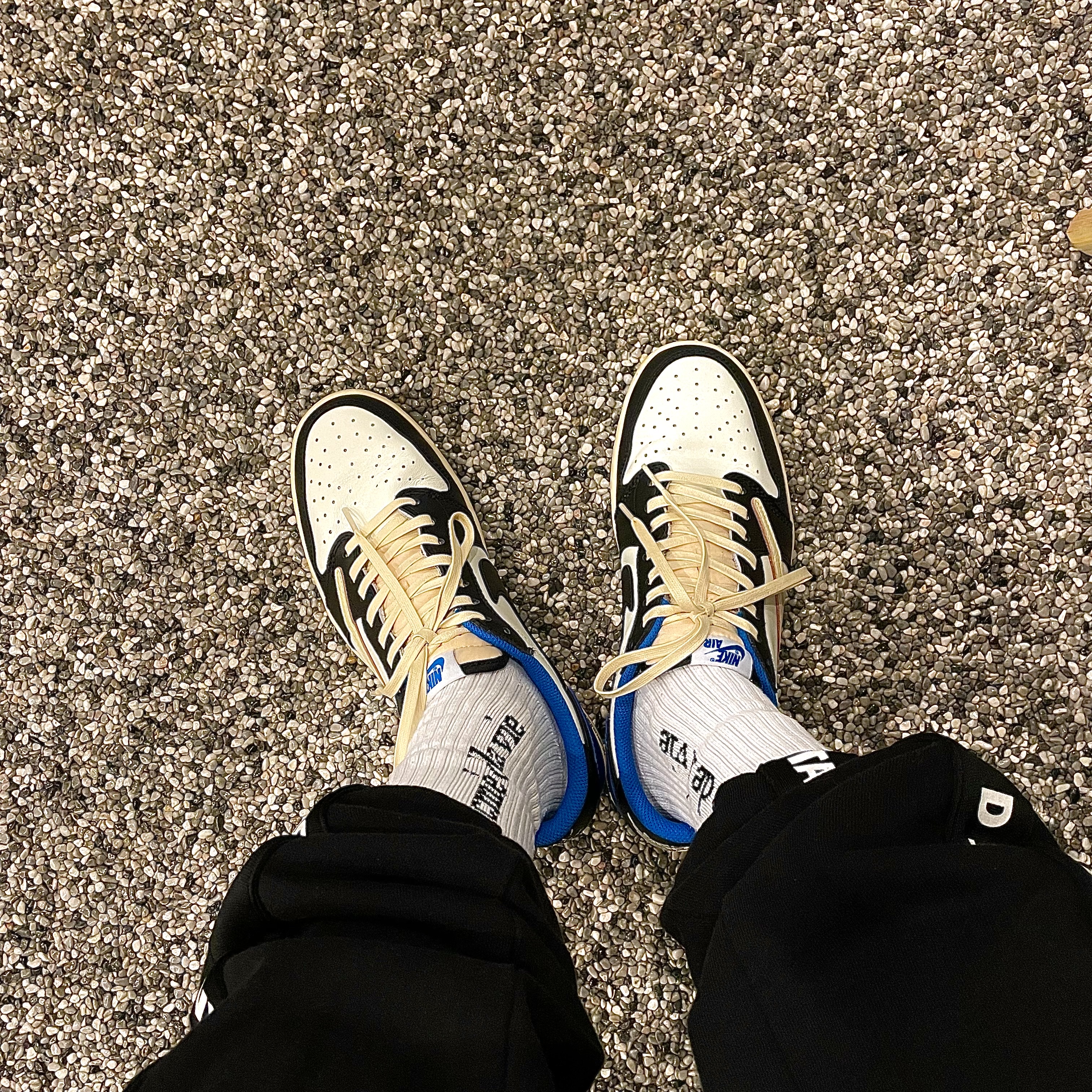 Jordan 1 x Travis Scott x Fragment Retro Low OG SP Military Blue 착용 스타일