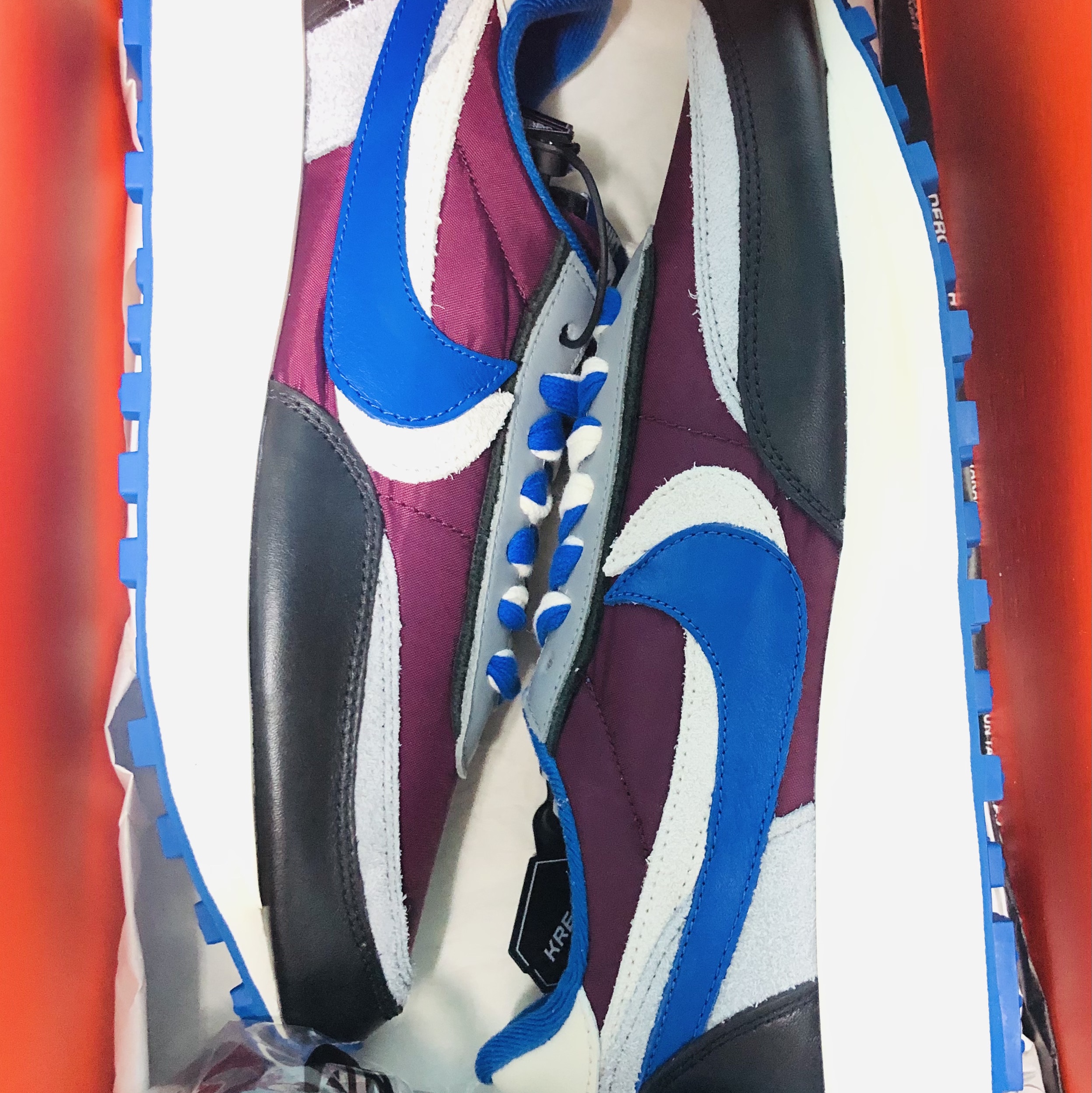 Nike x Sacai x Undercover LDWaffle Night Maroon Team Royal 착용 스타일