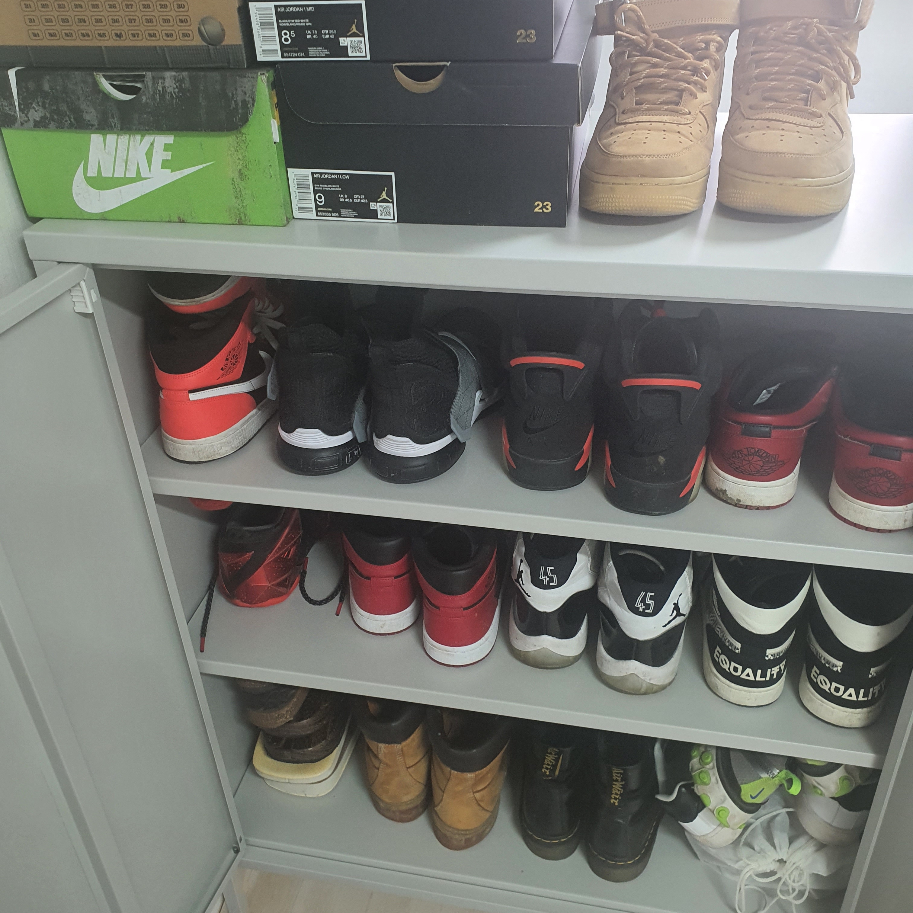 Nike Air Force 1 Mid '07 WB Flax, Nike x Off-White Dunk Low The 50 - Lot 46 착용 스타일