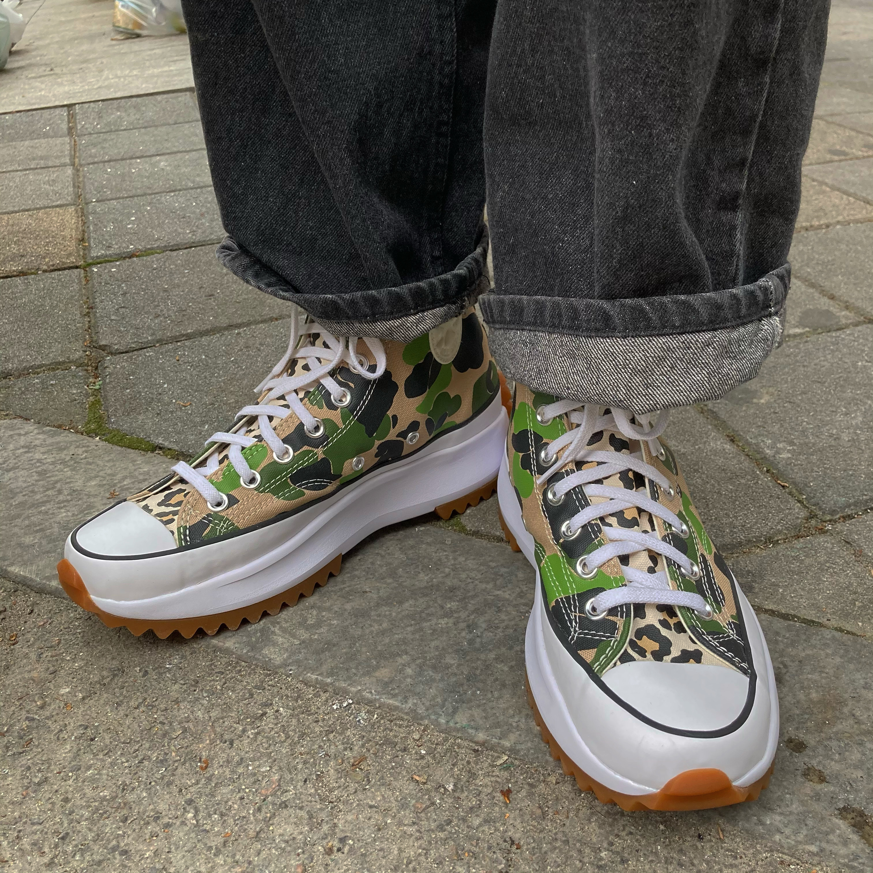 Converse Run Star Hike Hi Camo 착용 스타일