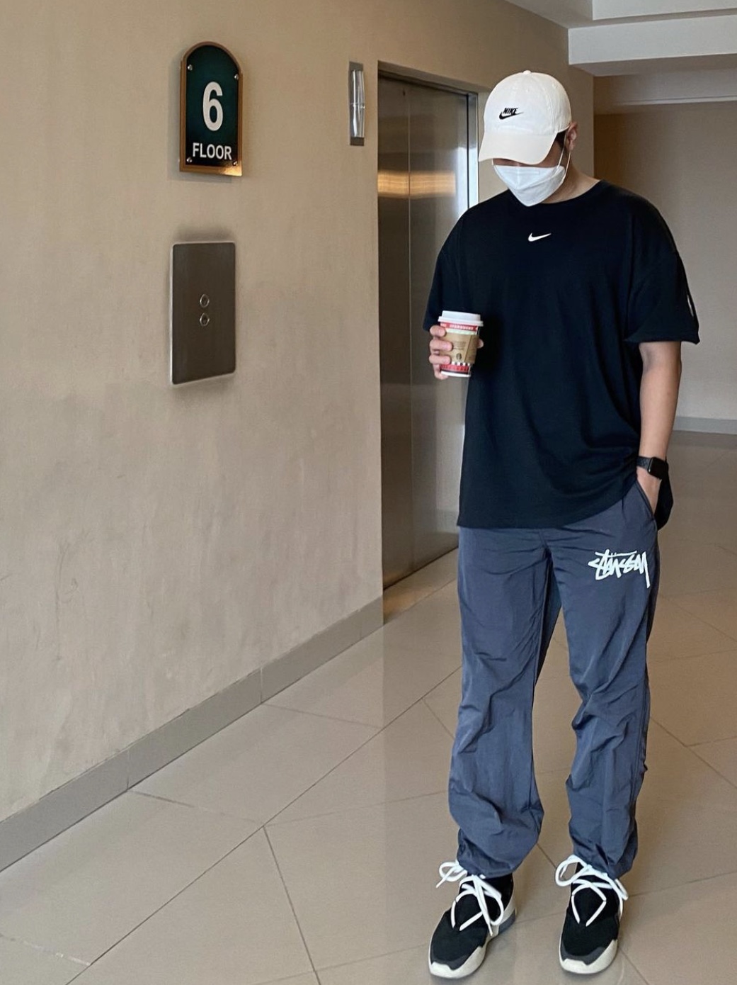 NIke x Fear of God Air Fear of God 1 Black 착용 스타일