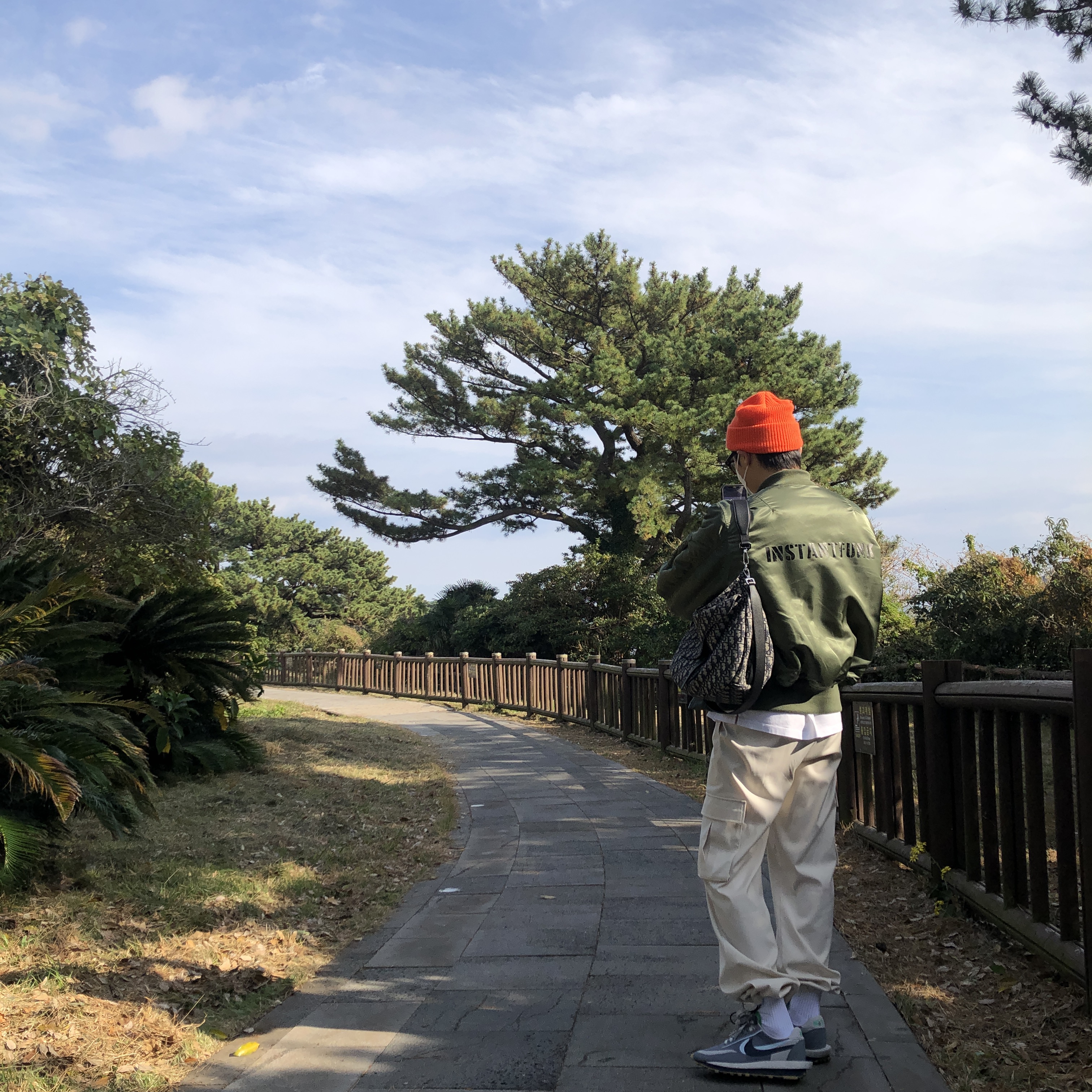 Nike x Sacai x Clot LDWaffle Cool Grey 착용 스타일 - 1