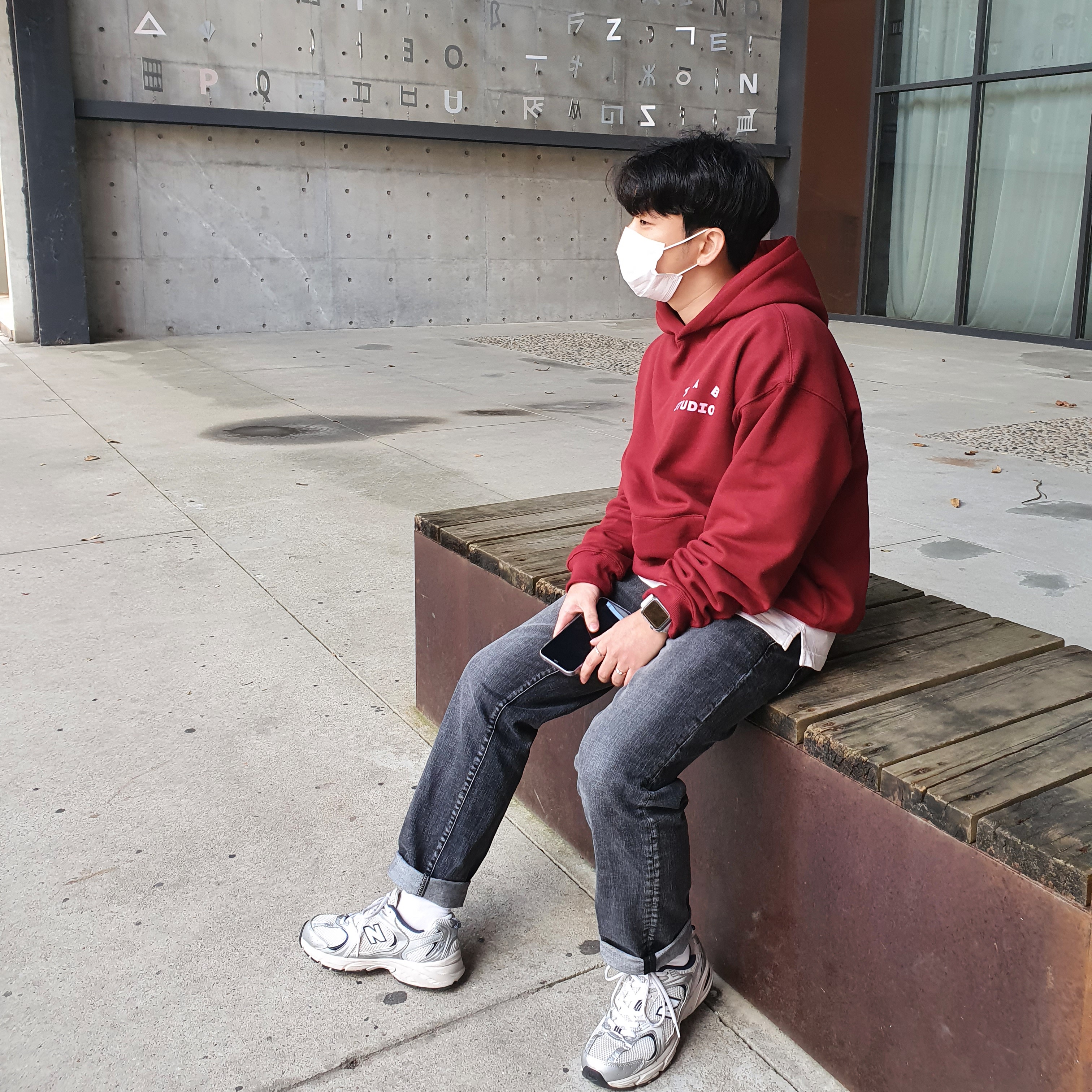 IAB Studio Hoodie Raspberry, New Balance 530 Steel Grey 착용 스타일 - 1