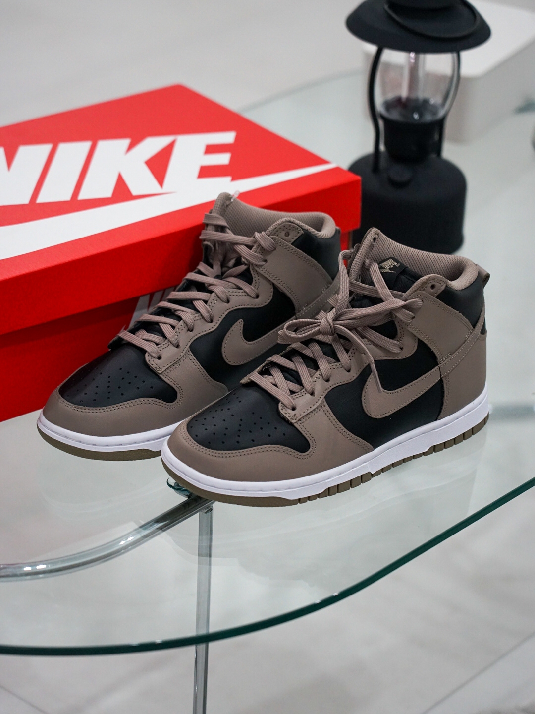 (W) Nike Dunk High Moon Fossil 착용 스타일 - 1