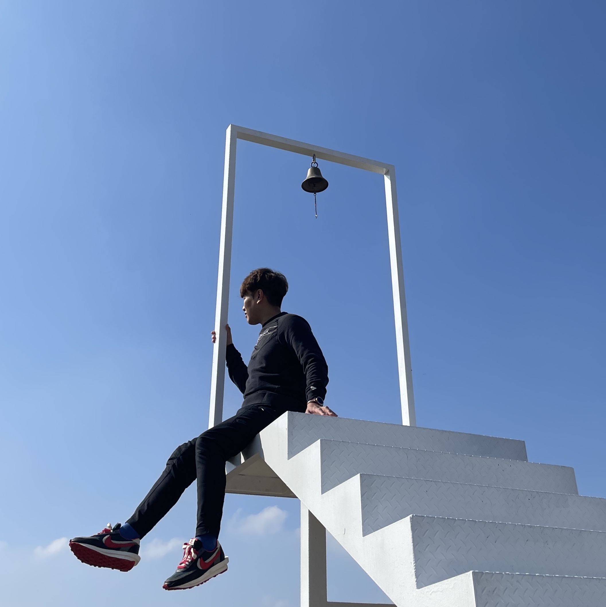 Nike x Sacai x Undercover LDWaffle Midnight Spruce University Red 착용 스타일