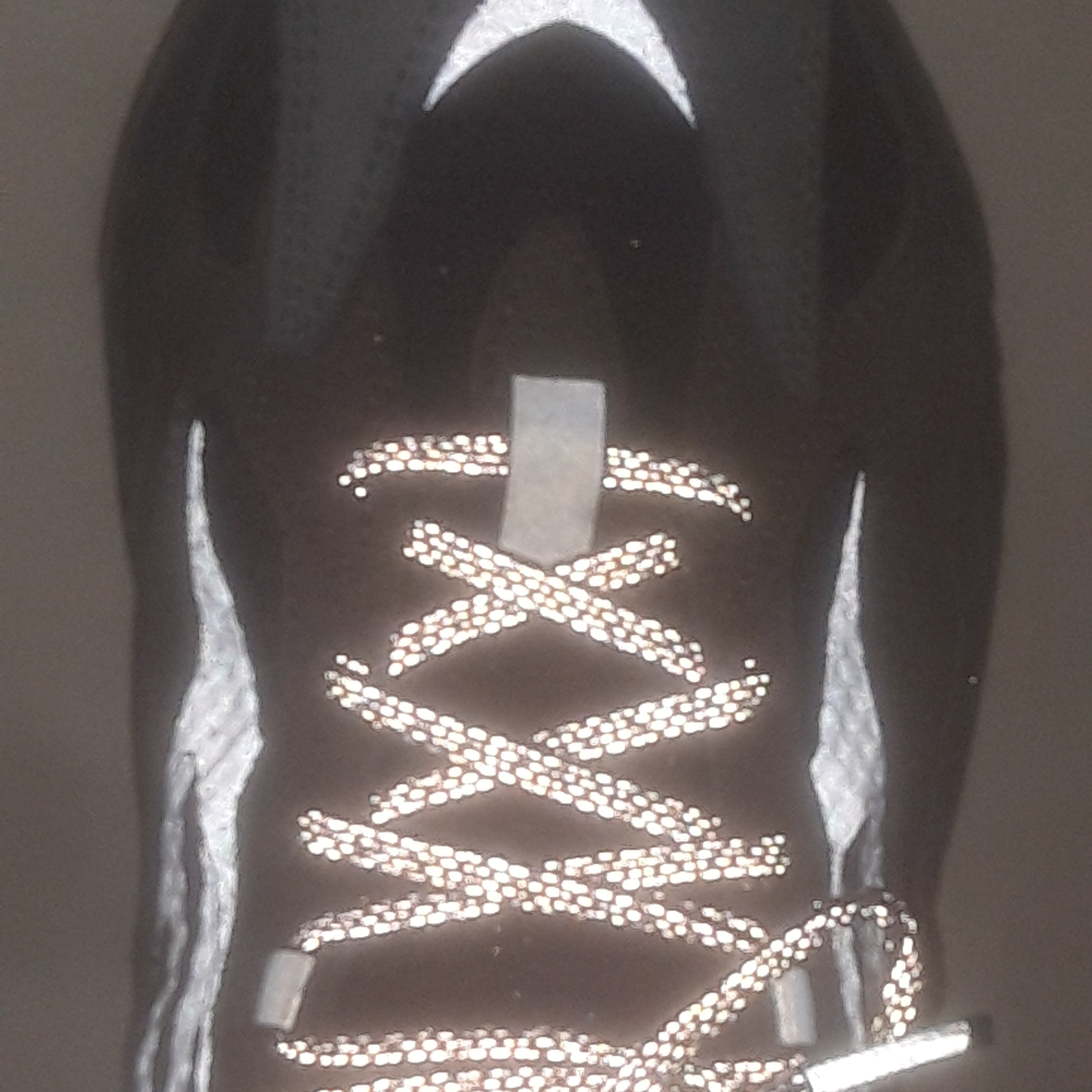 Adidas Yeezy Boost 700 V2 Geode 착용 스타일 - 2