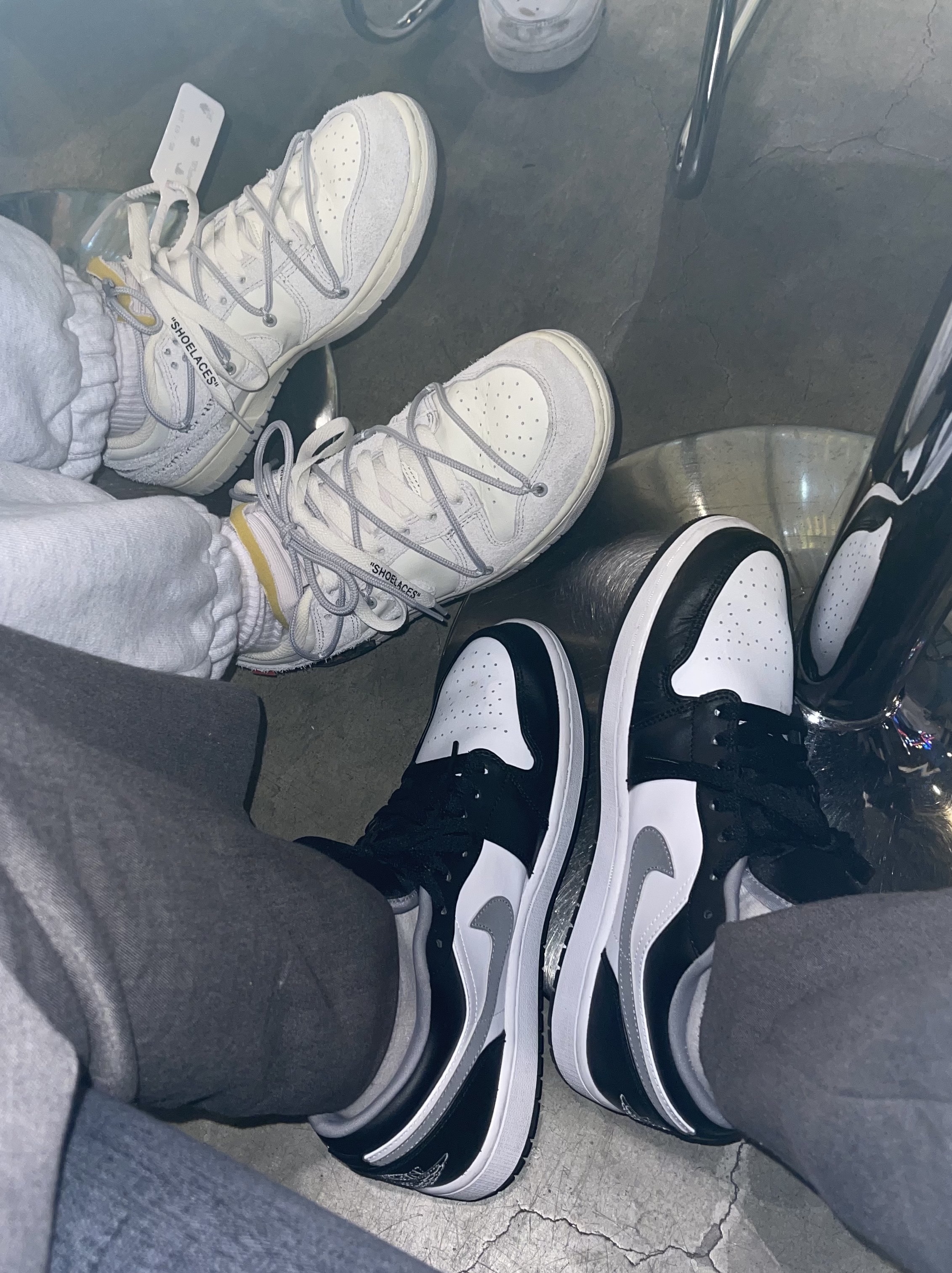 Jordan 1 Low Black Particle Grey, Nike x Off-White Dunk Low The 50 - Lot 18 착용 스타일 - 2