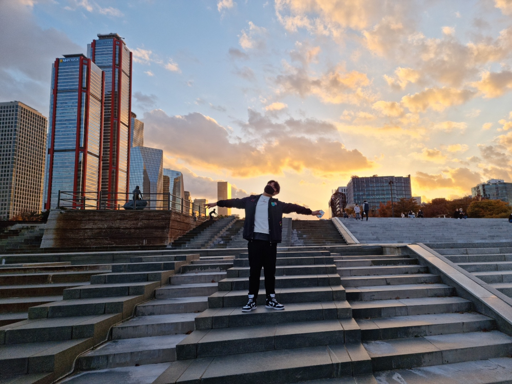 KREAM 프로필 이미지