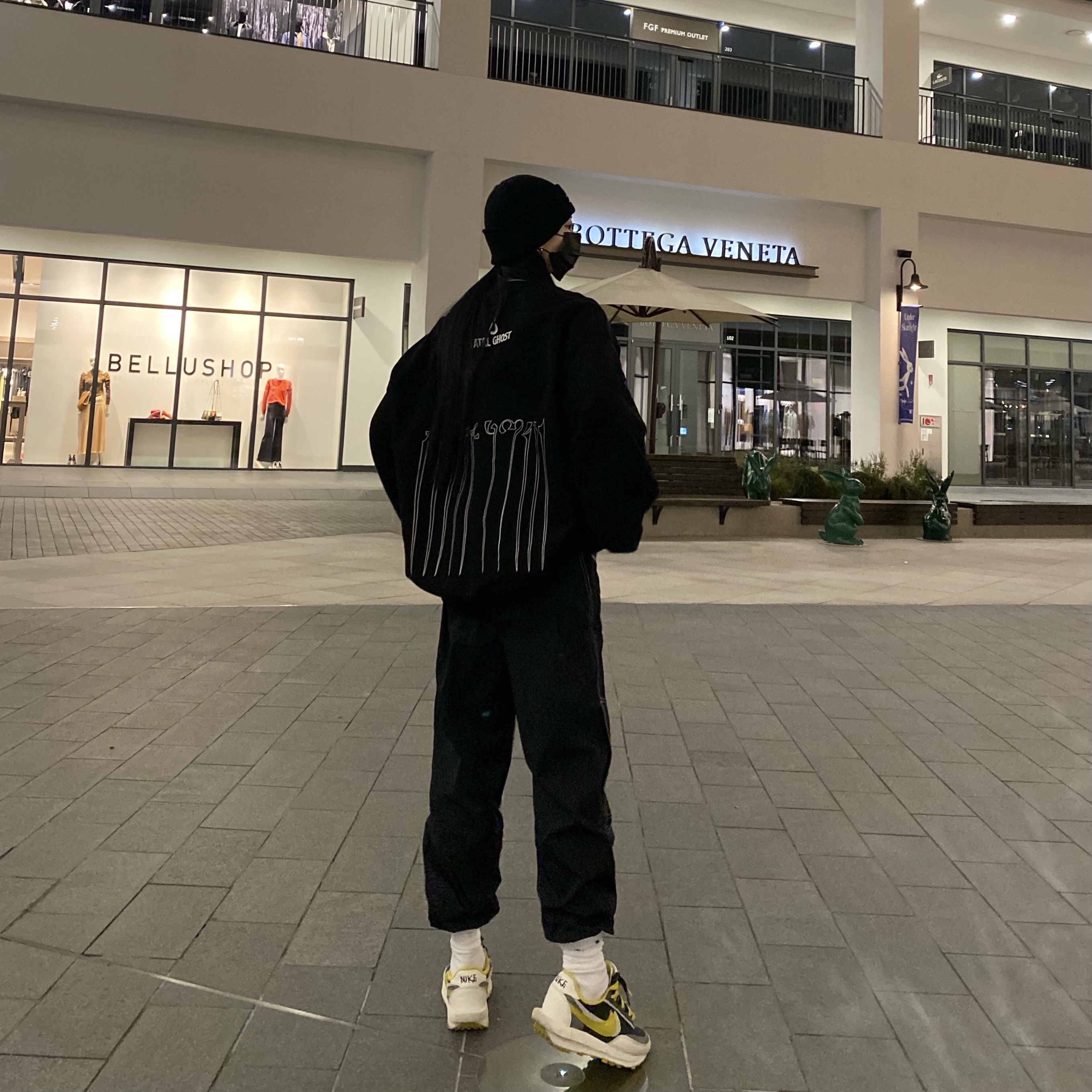 Nike x Sacai x Undercover LDWaffle Black Bright Citron, Nike x Stussy Cuff Beanie Black 착용 스타일 - 2