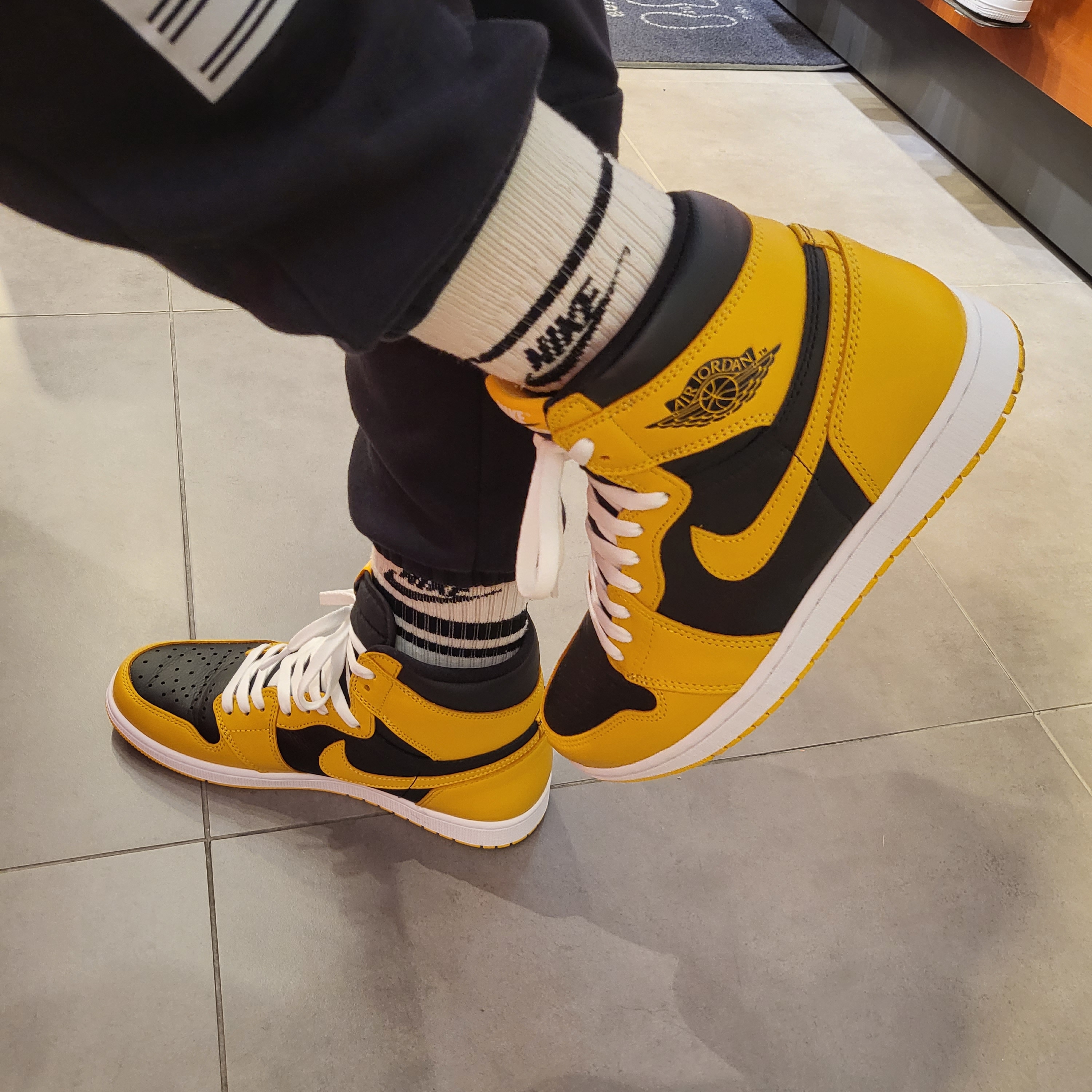 Jordan 1 Retro High OG Pollen 착용 스타일