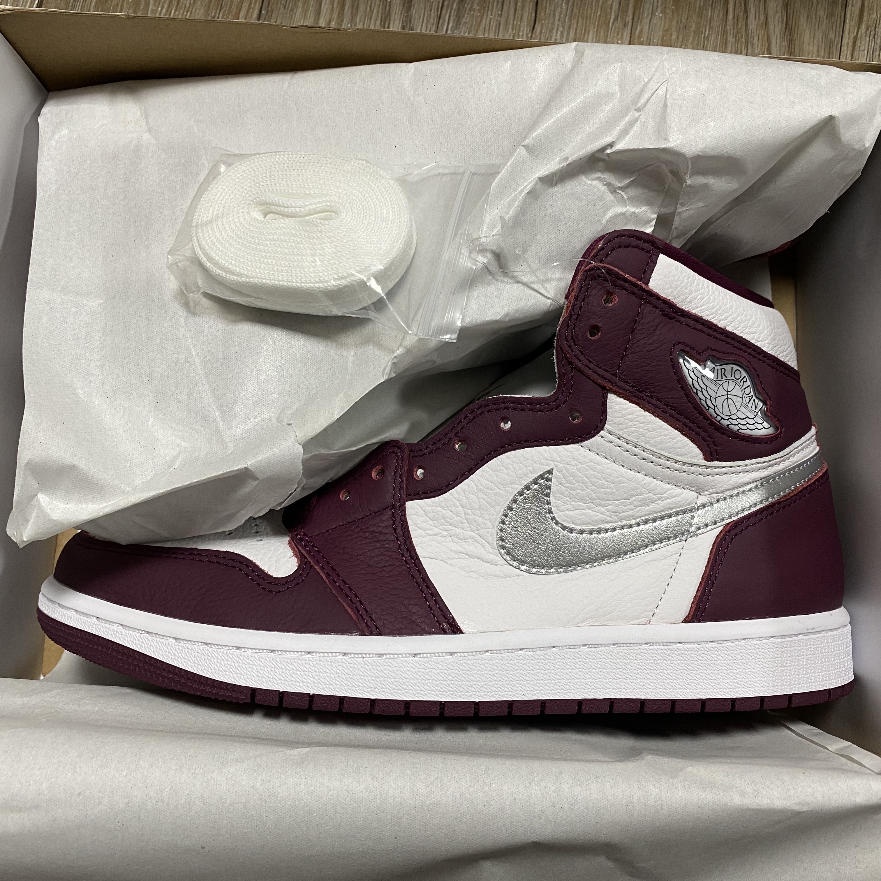 Jordan 1 Retro High OG Bordeaux 착용 스타일