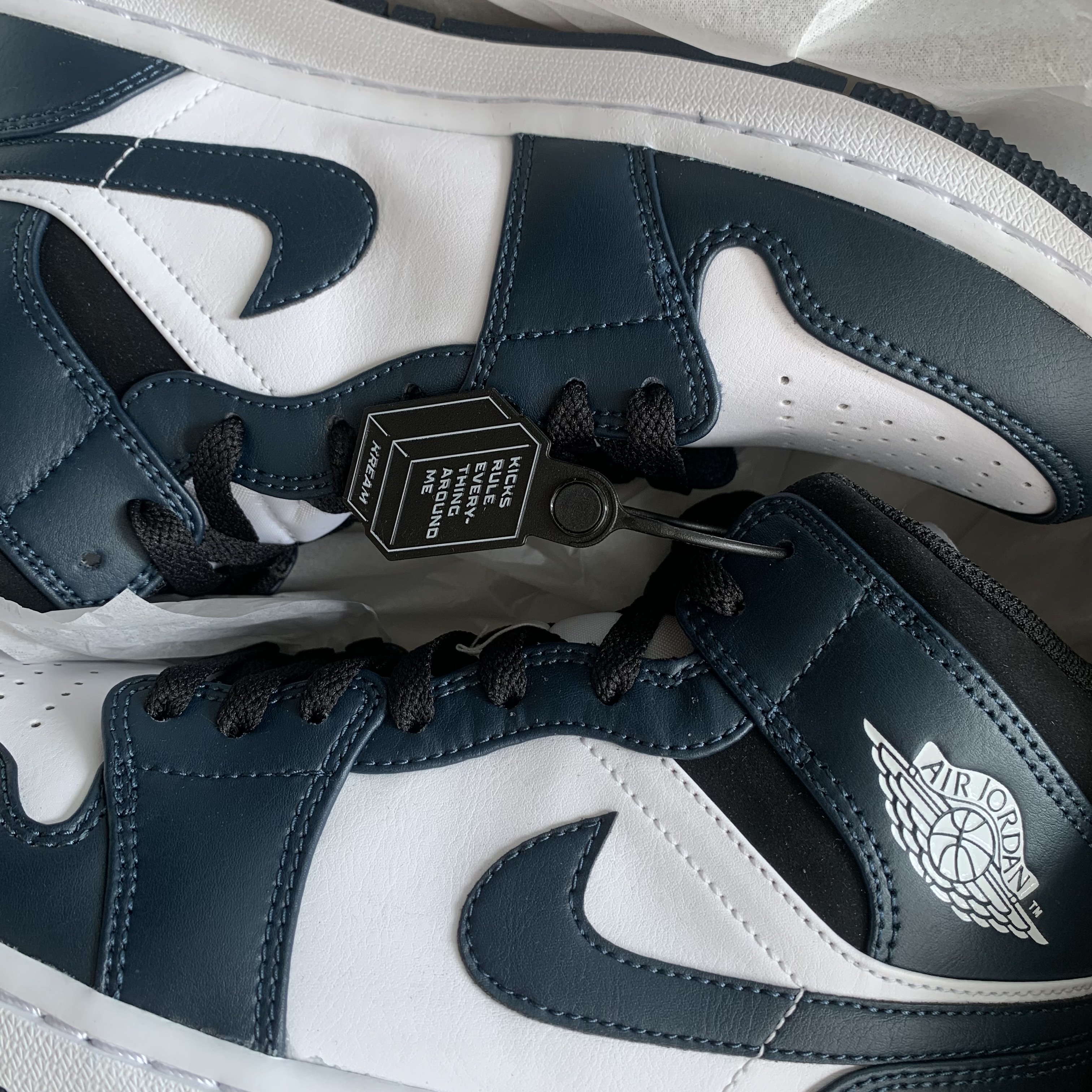 Jordan 1 Mid Dark Teal 착용 스타일