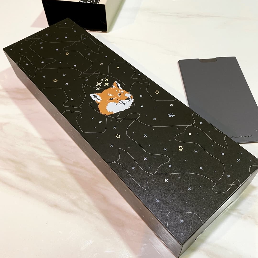 Samsung Galaxy Watch4 Maison Kitsune Edition (Korean Ver.) 착용 스타일 - 1