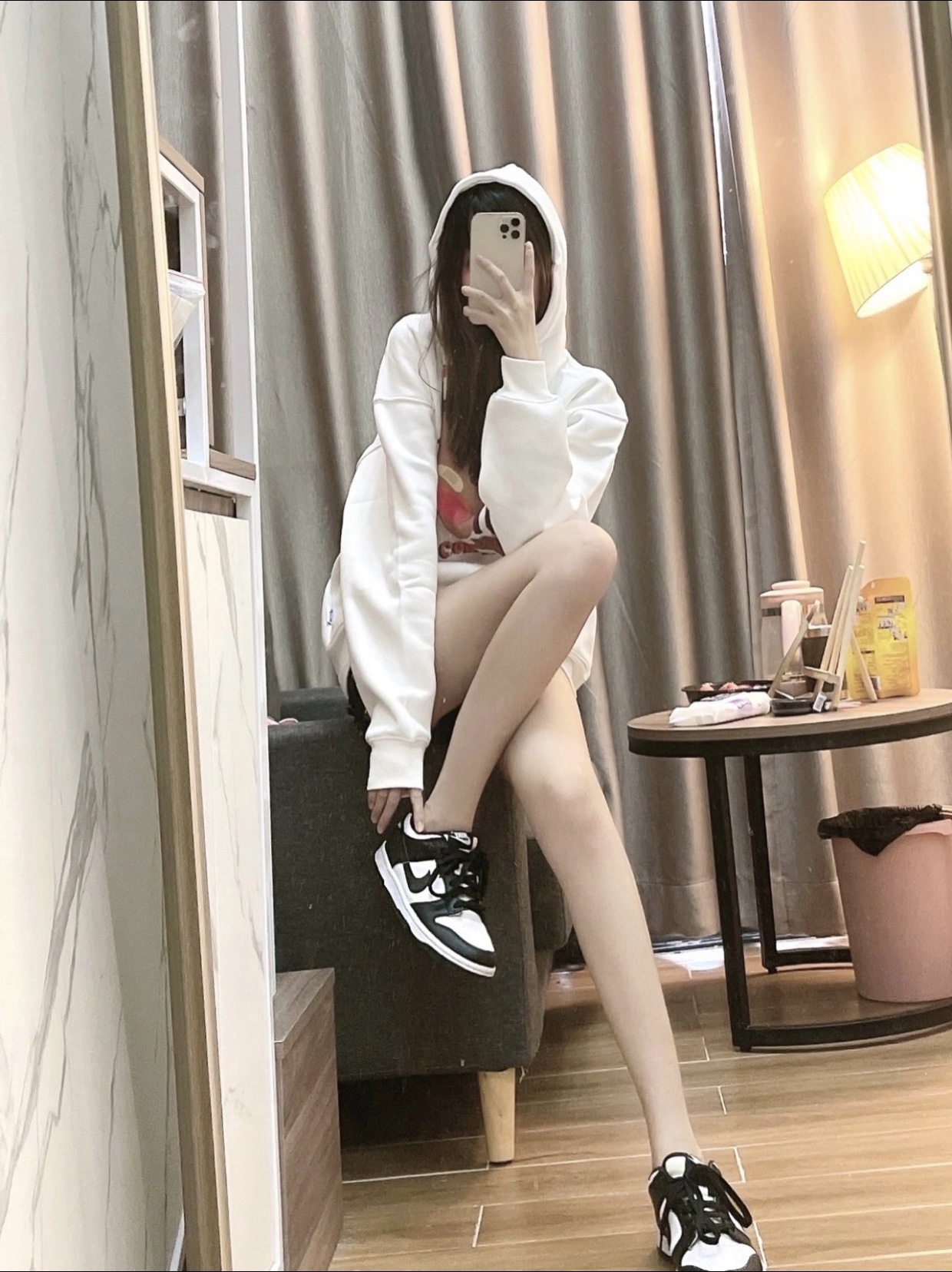 (W) Nike Dunk Low Black 착용 스타일 - 3