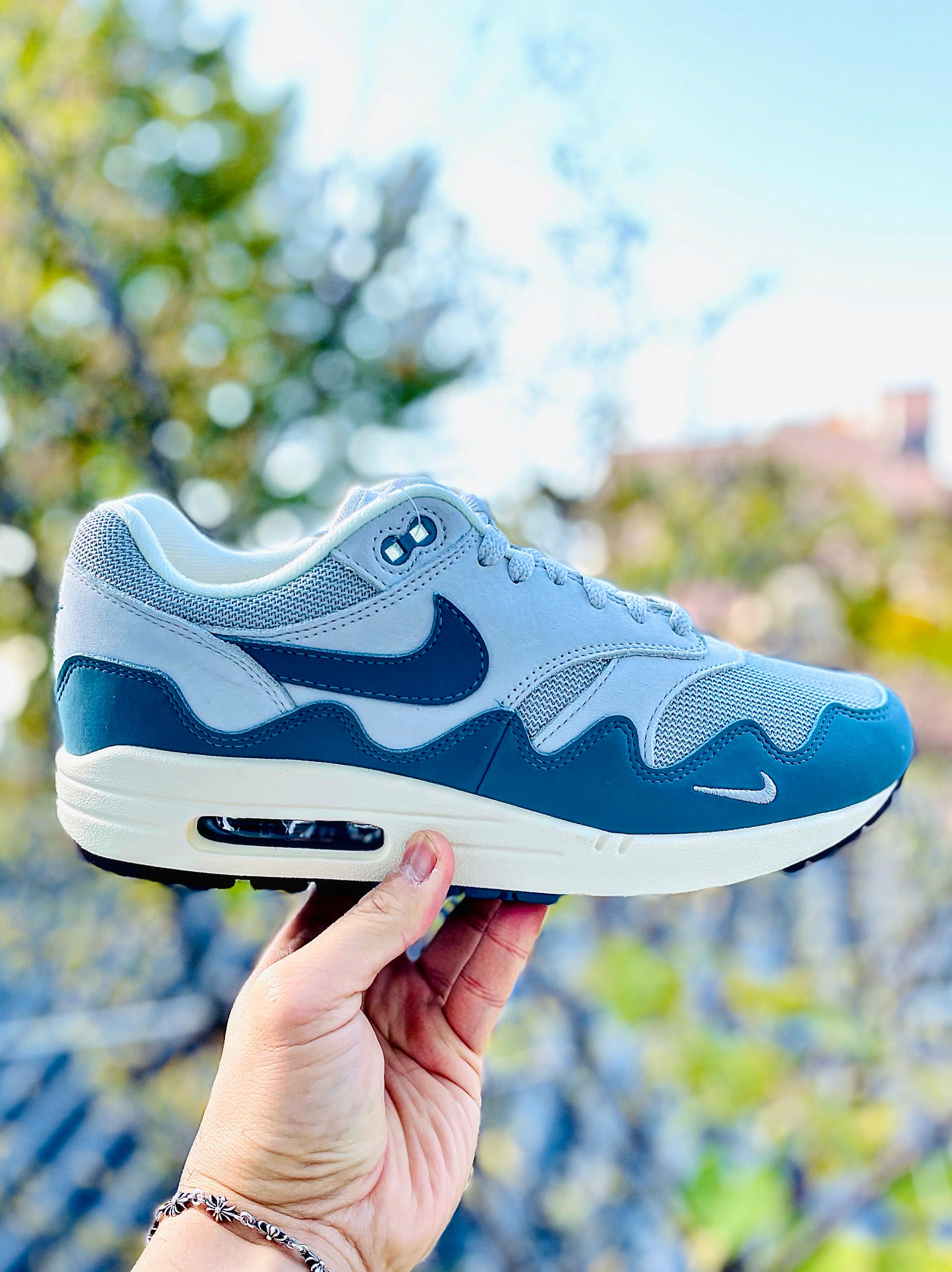 Nike x Patta Air Max 1 Noise Aqua 착용 스타일