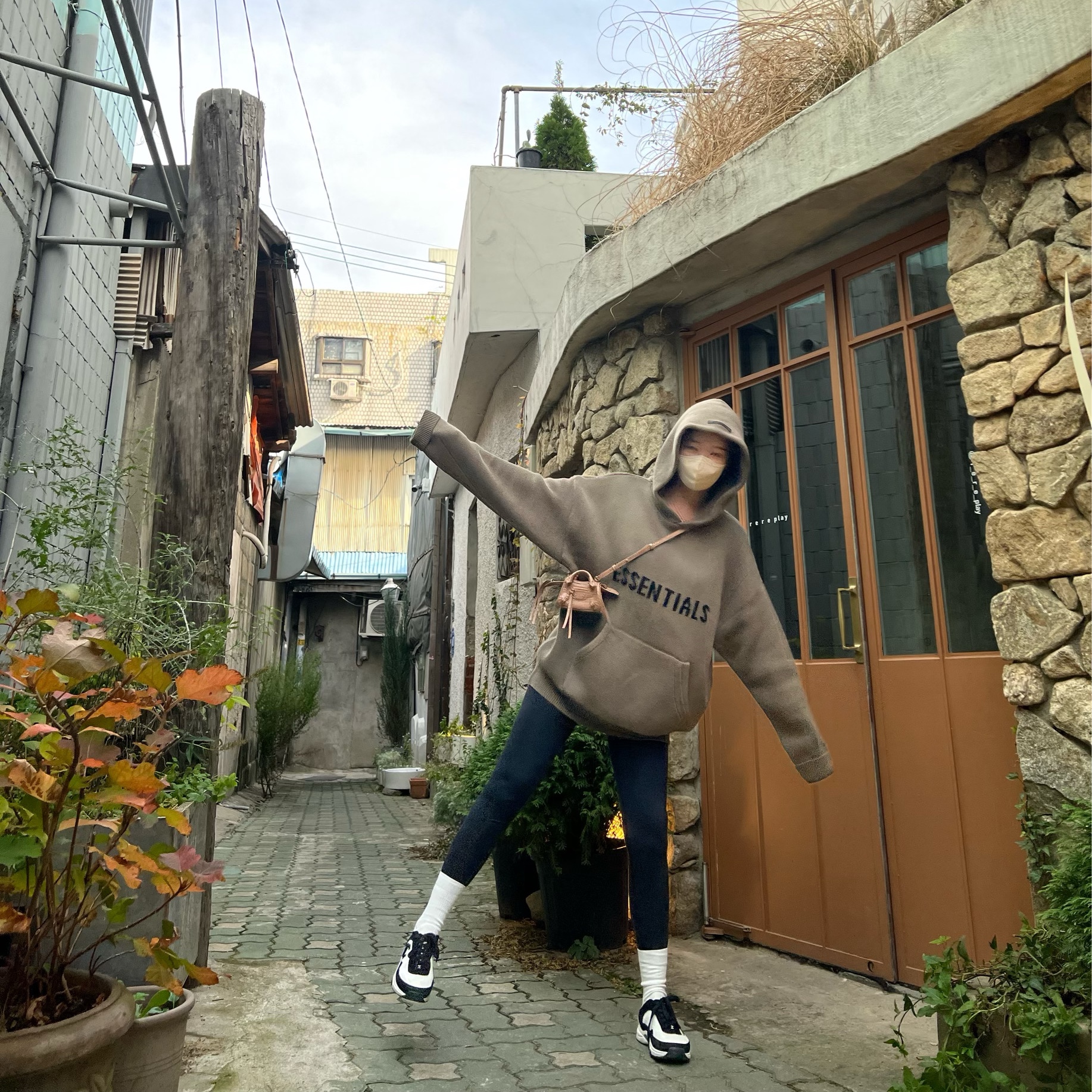 Essentials Knit Pullover Hoodie Harvest - 21FW 착용 스타일 - 2