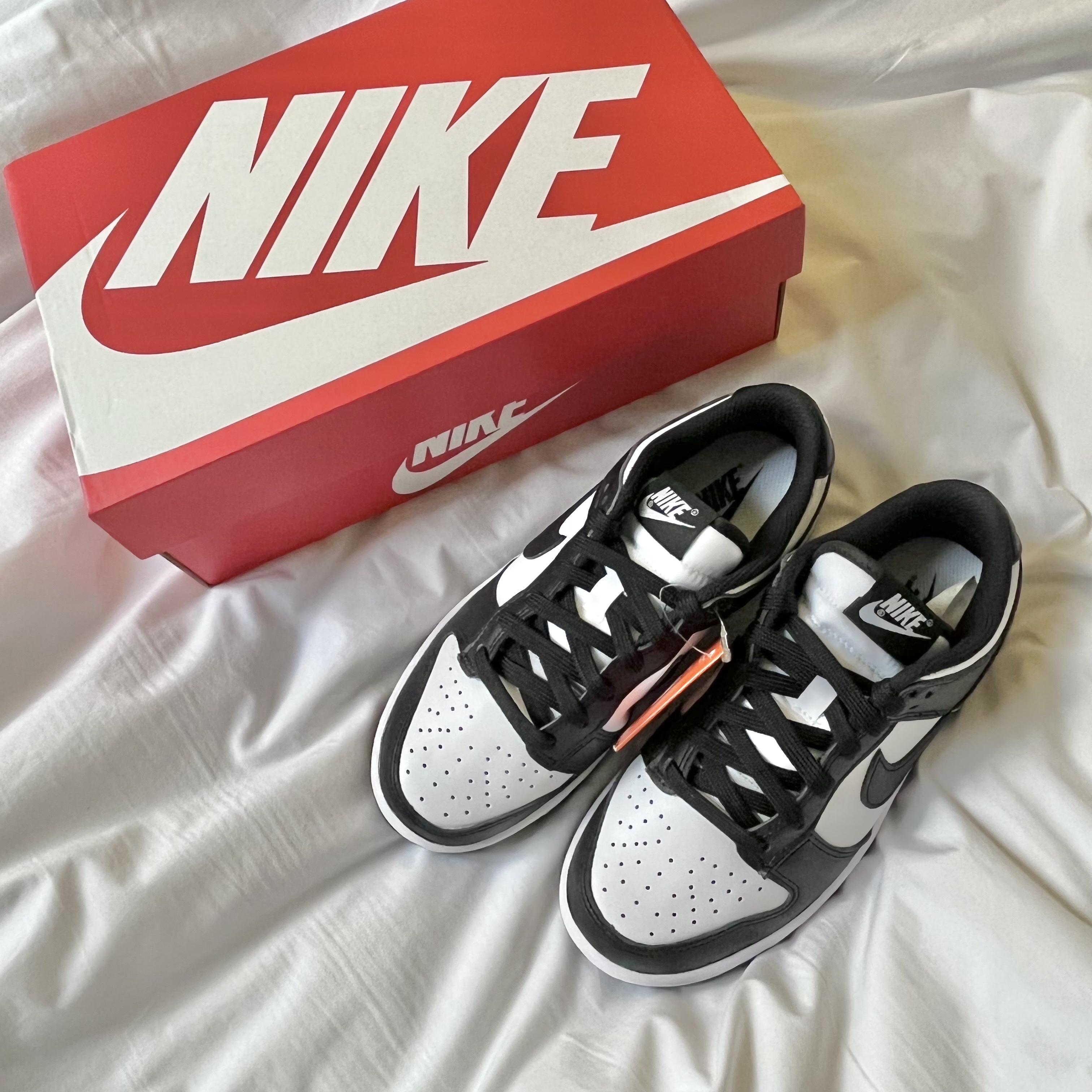 (W) Nike Dunk Low Black 착용 스타일