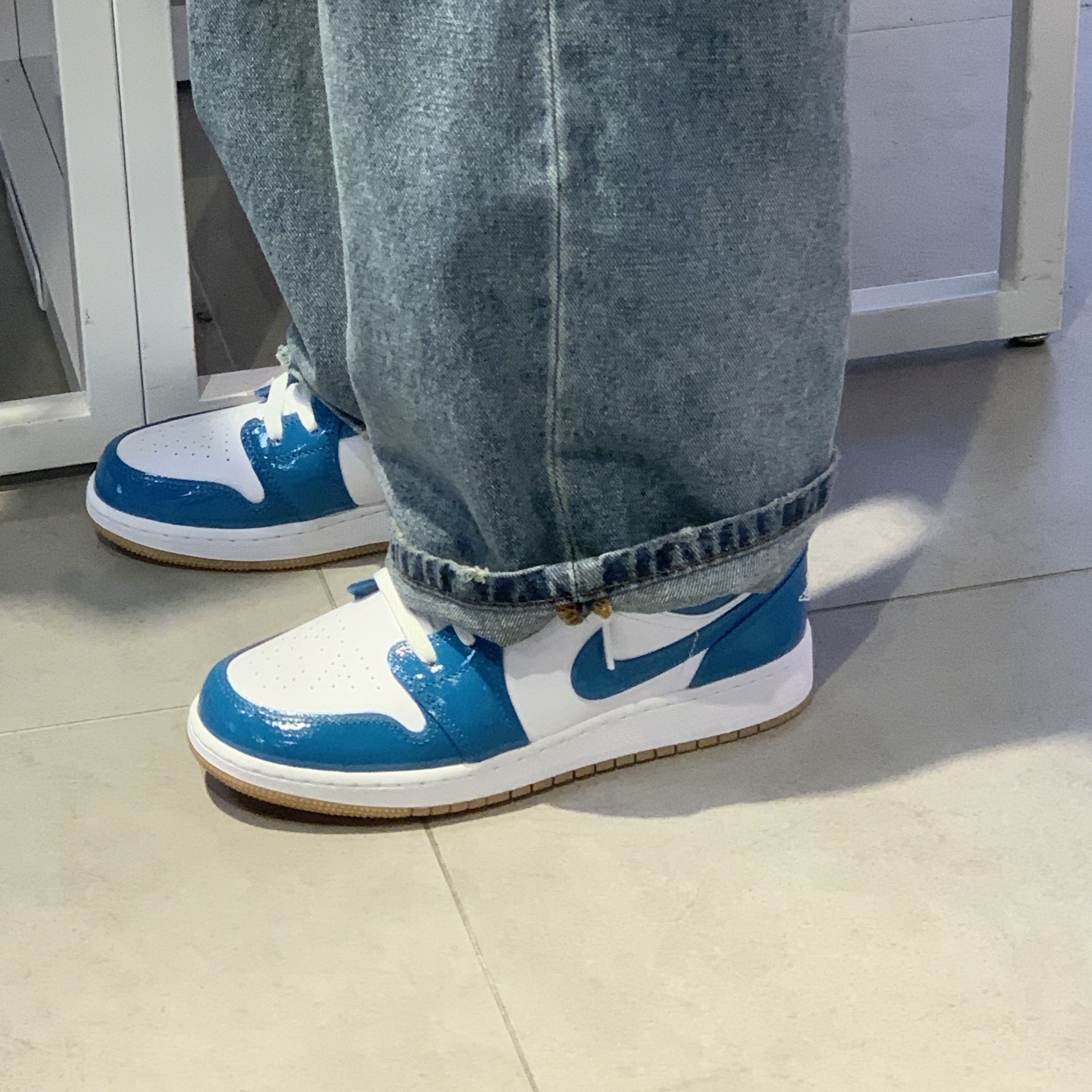 (GS) Jordan 1 Low SE Barcelona 착용 스타일 - 2