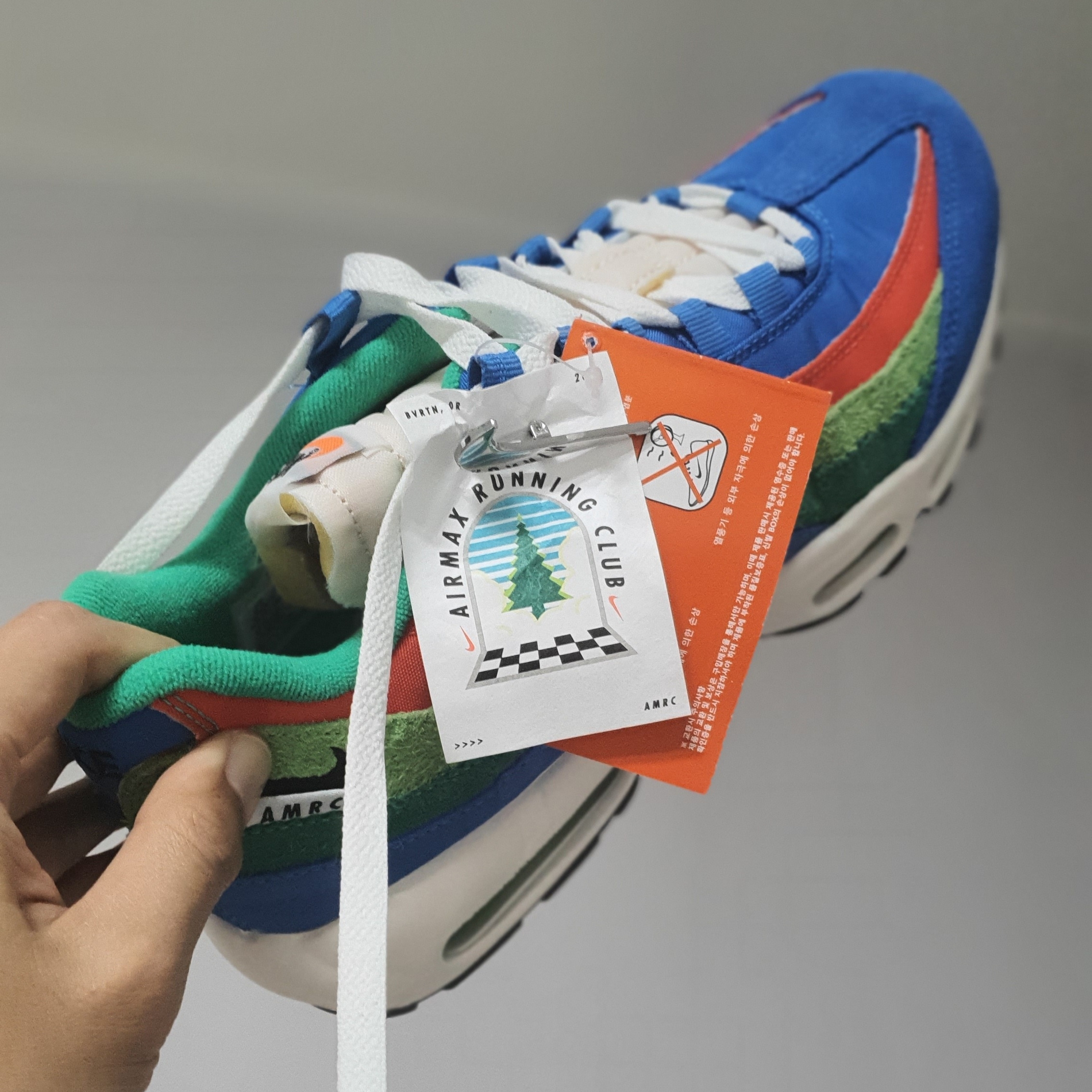 Nike Air Max 95 SE Running Club Light Photo Blue 착용 스타일 - 2