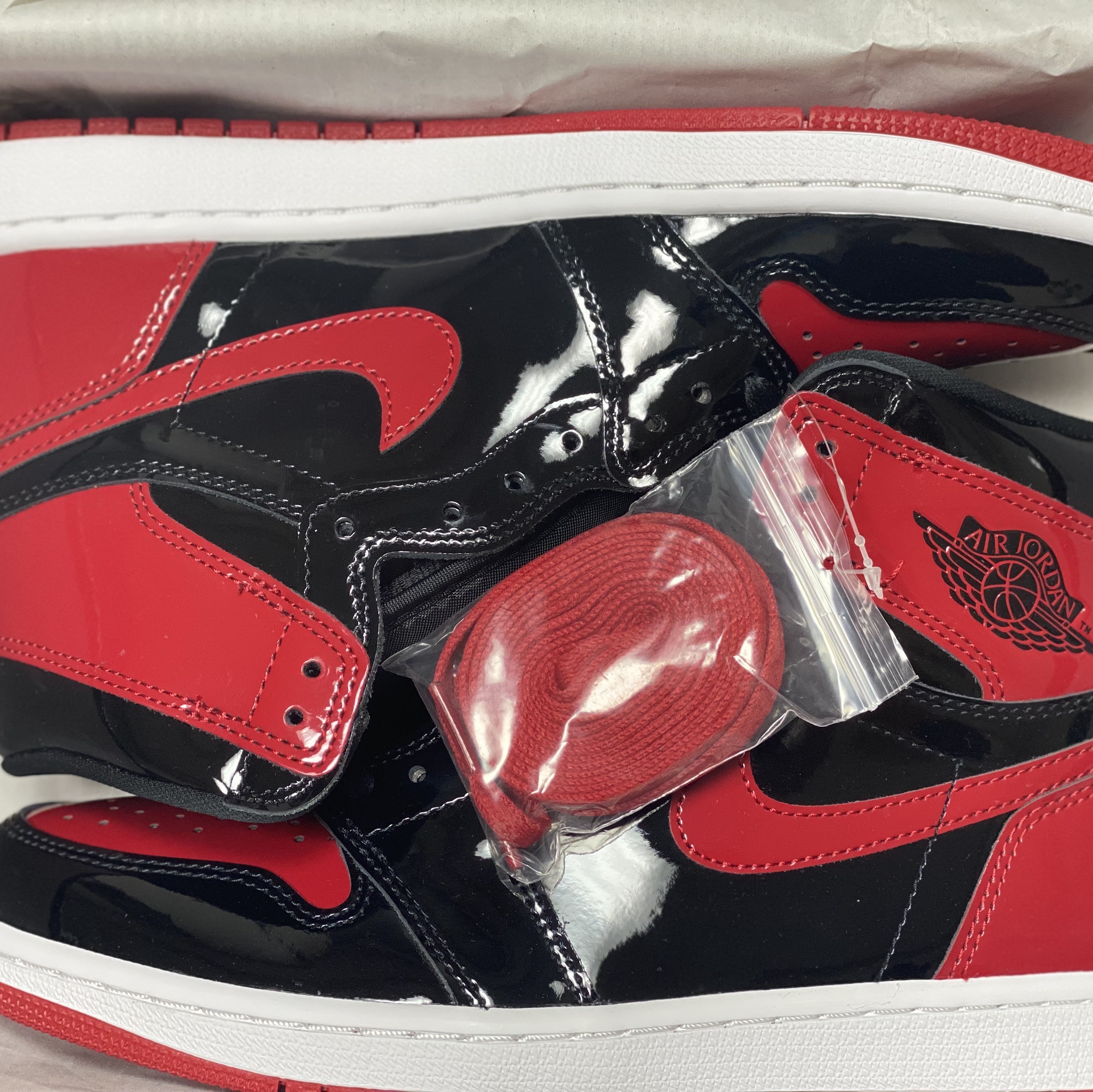 Jordan 1 Retro High OG Patent Bred 착용 스타일