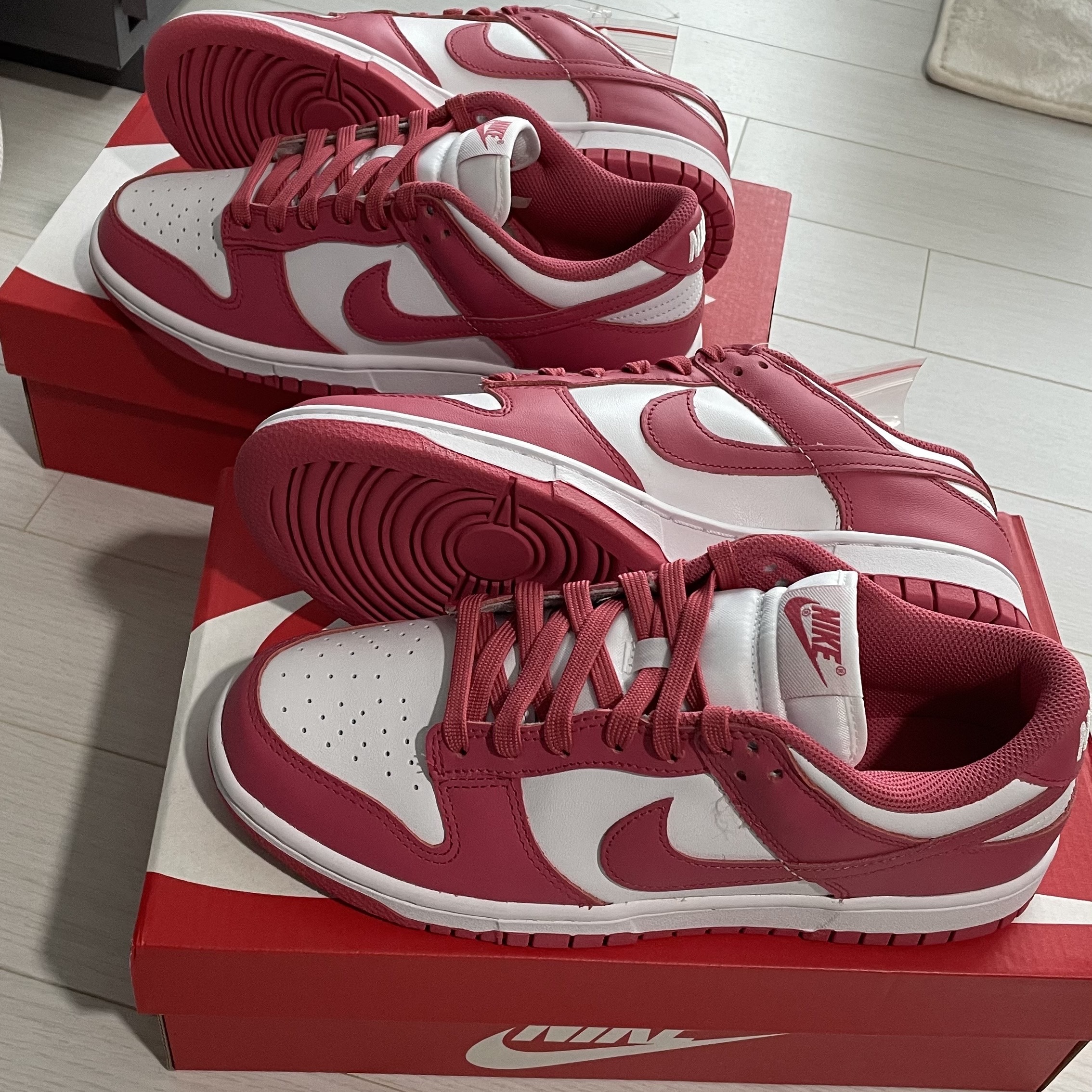 (W) Nike Dunk Low Archeo Pink 착용 스타일