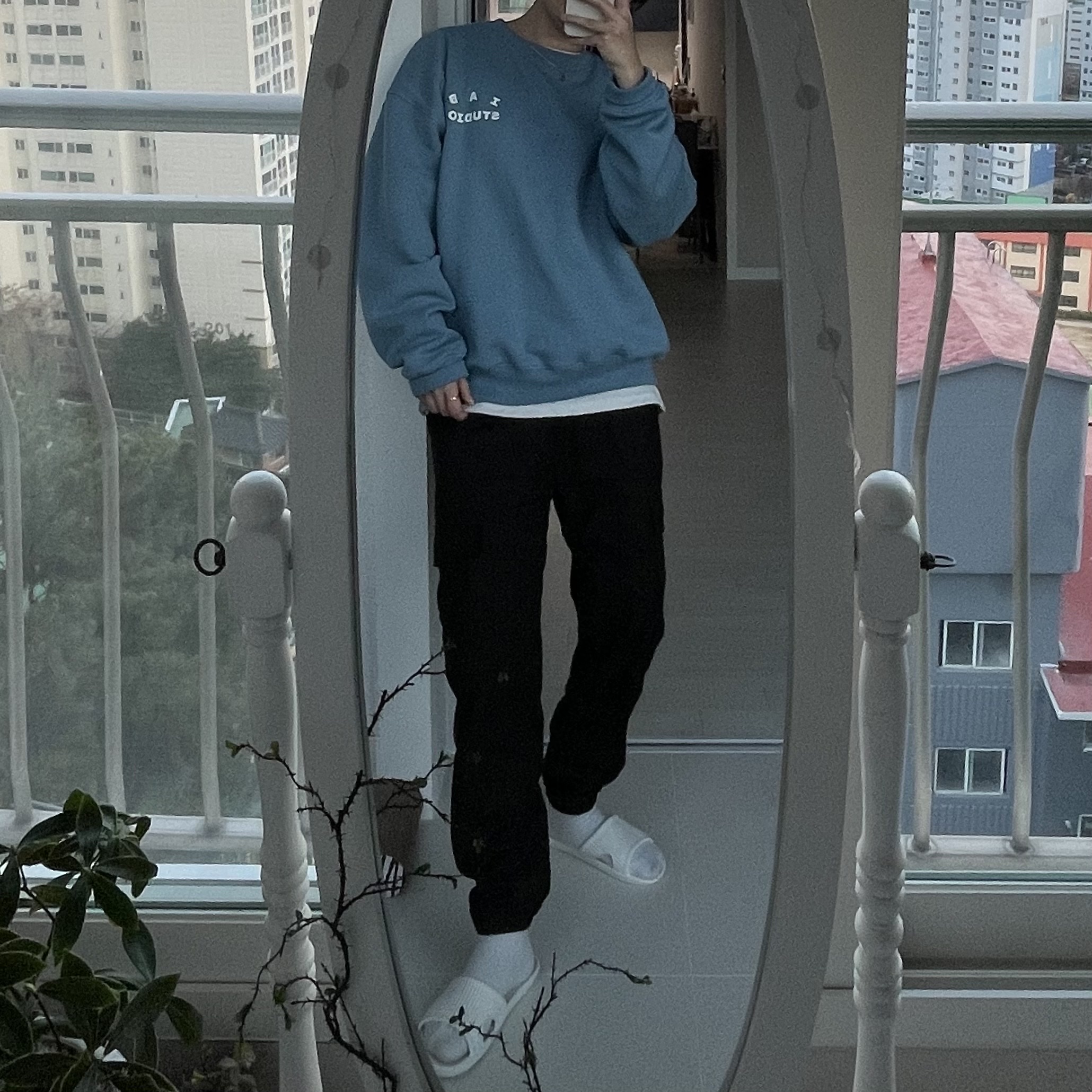 IAB Studio Crewneck Sky Blue, New Balance 992 Made in USA Grey - D Standard 착용 스타일 - 2