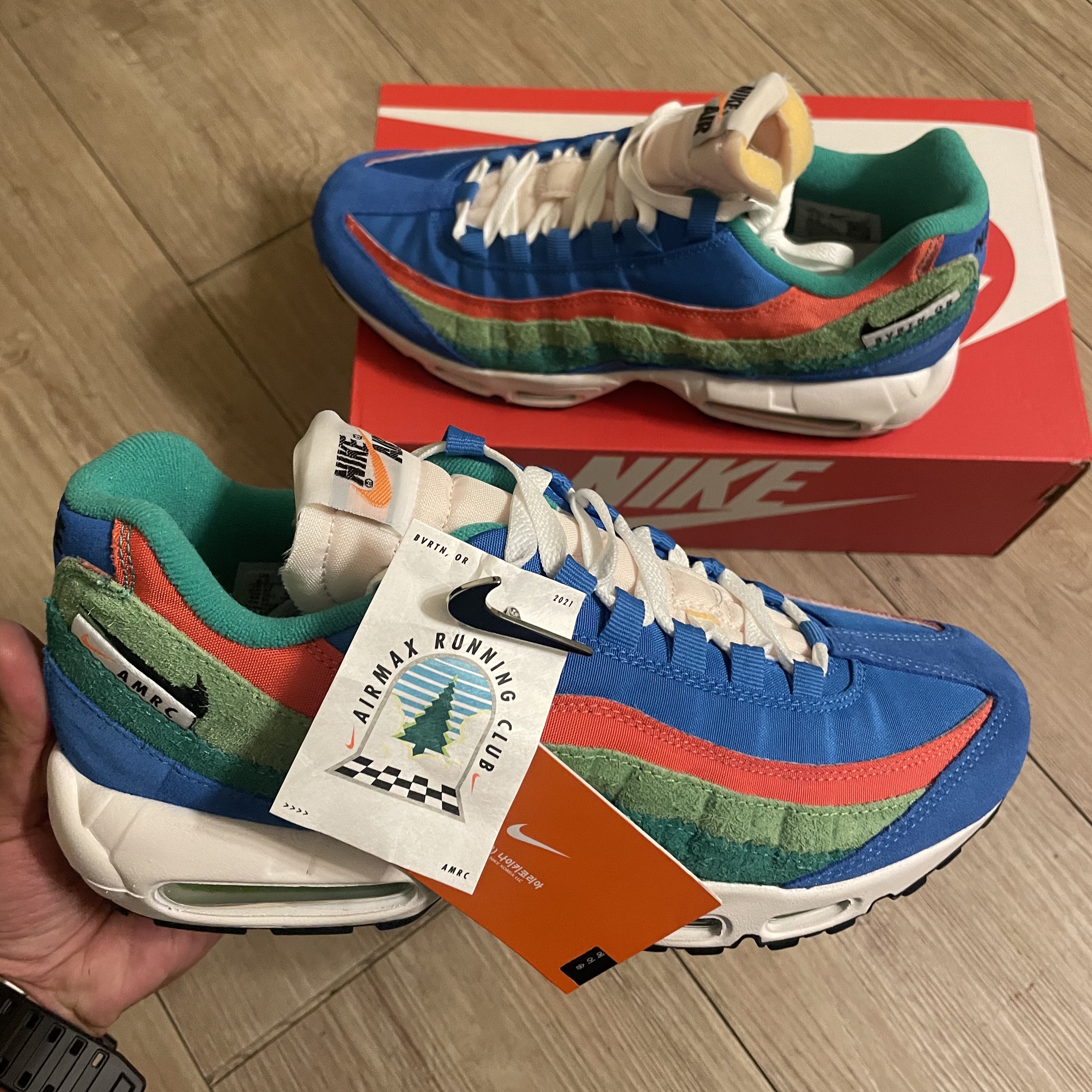 Nike Air Max 95 SE Running Club Light Photo Blue 착용 스타일 - 1