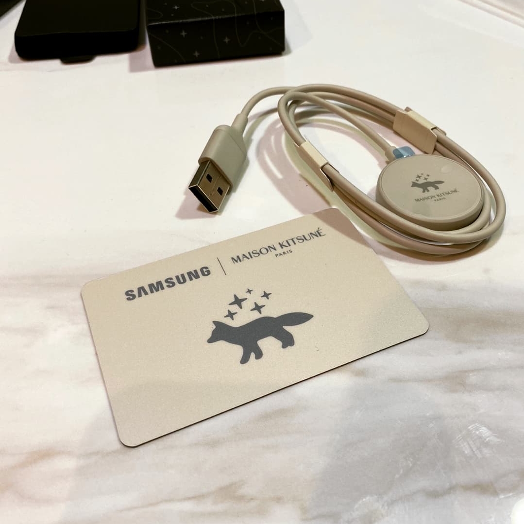 Samsung Galaxy Watch4 Maison Kitsune Edition (Korean Ver.) 착용 스타일 - 3
