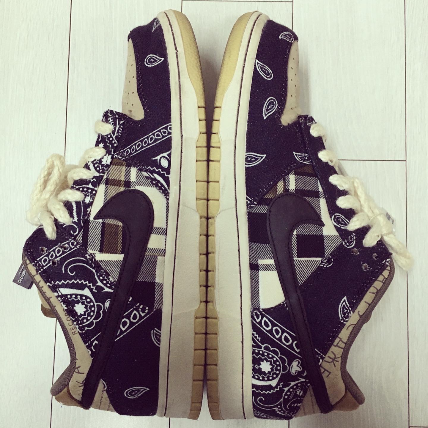 Nike x Travis Scott SB Dunk Low 착용 스타일 - 4